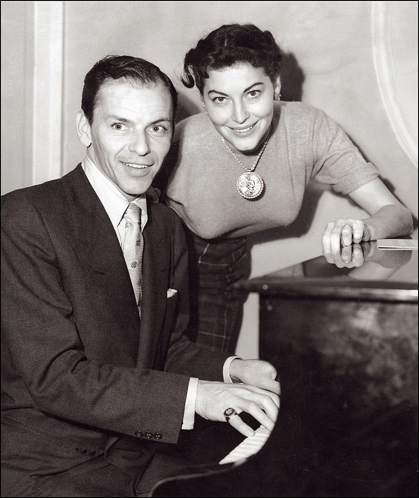 Newliweds Frank Sinatra and Ava Gardner in December 1951 in London | Source: Getty Images