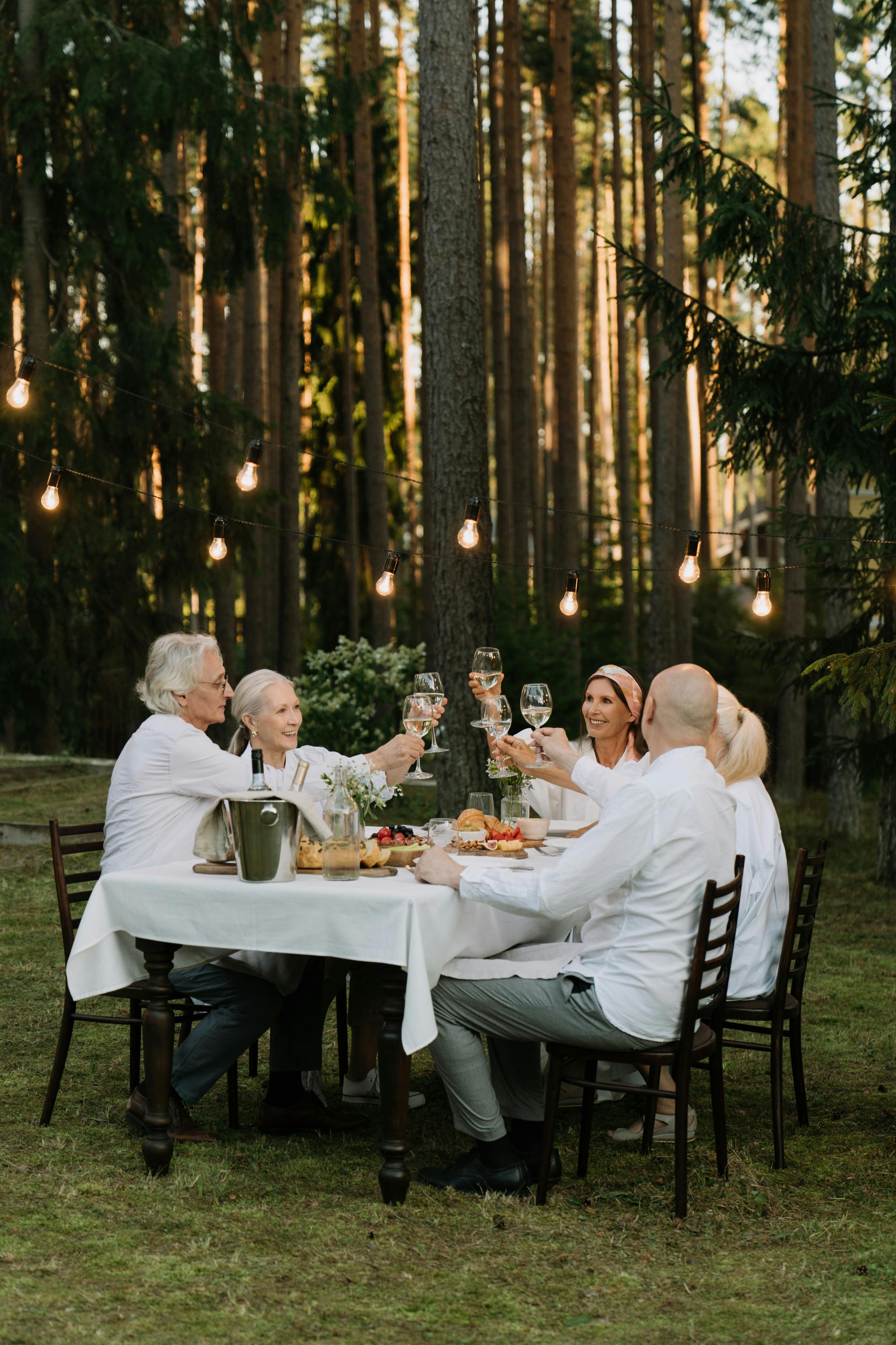 An outdoor dinner party with friends | Source: Pexels