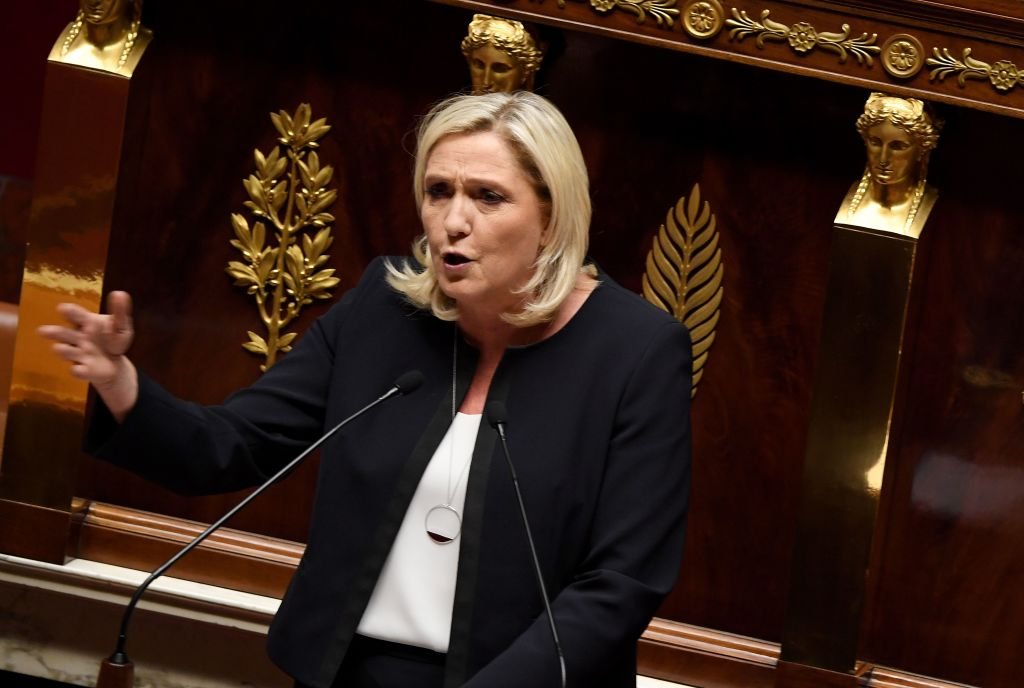 Marine Le Pen lors d'un meeting du RN | photo : Getty Images