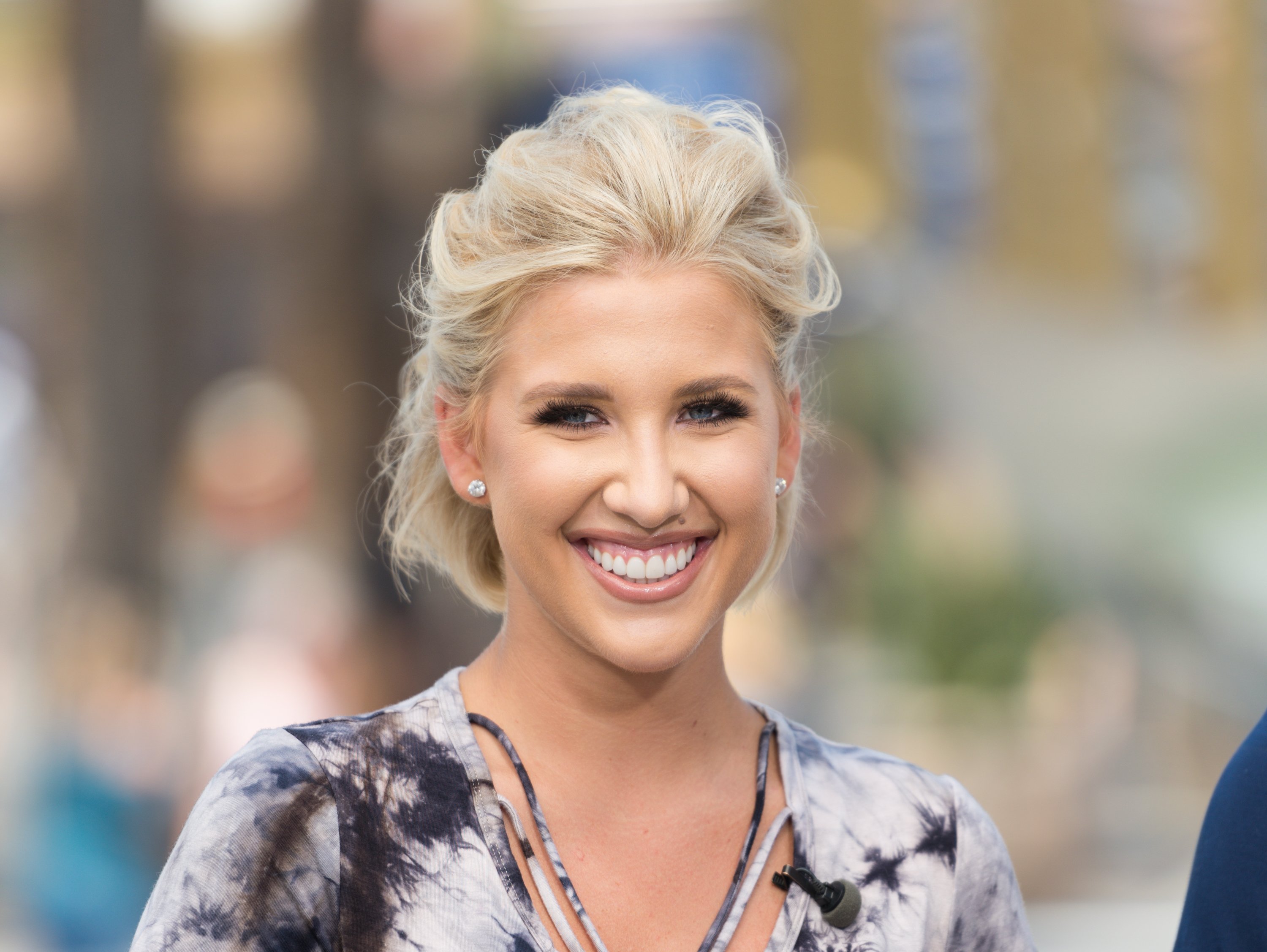 Savannah Chrisley visits "Extra" on July 18, 2017, in Universal City, California. | Source: Getty Images.