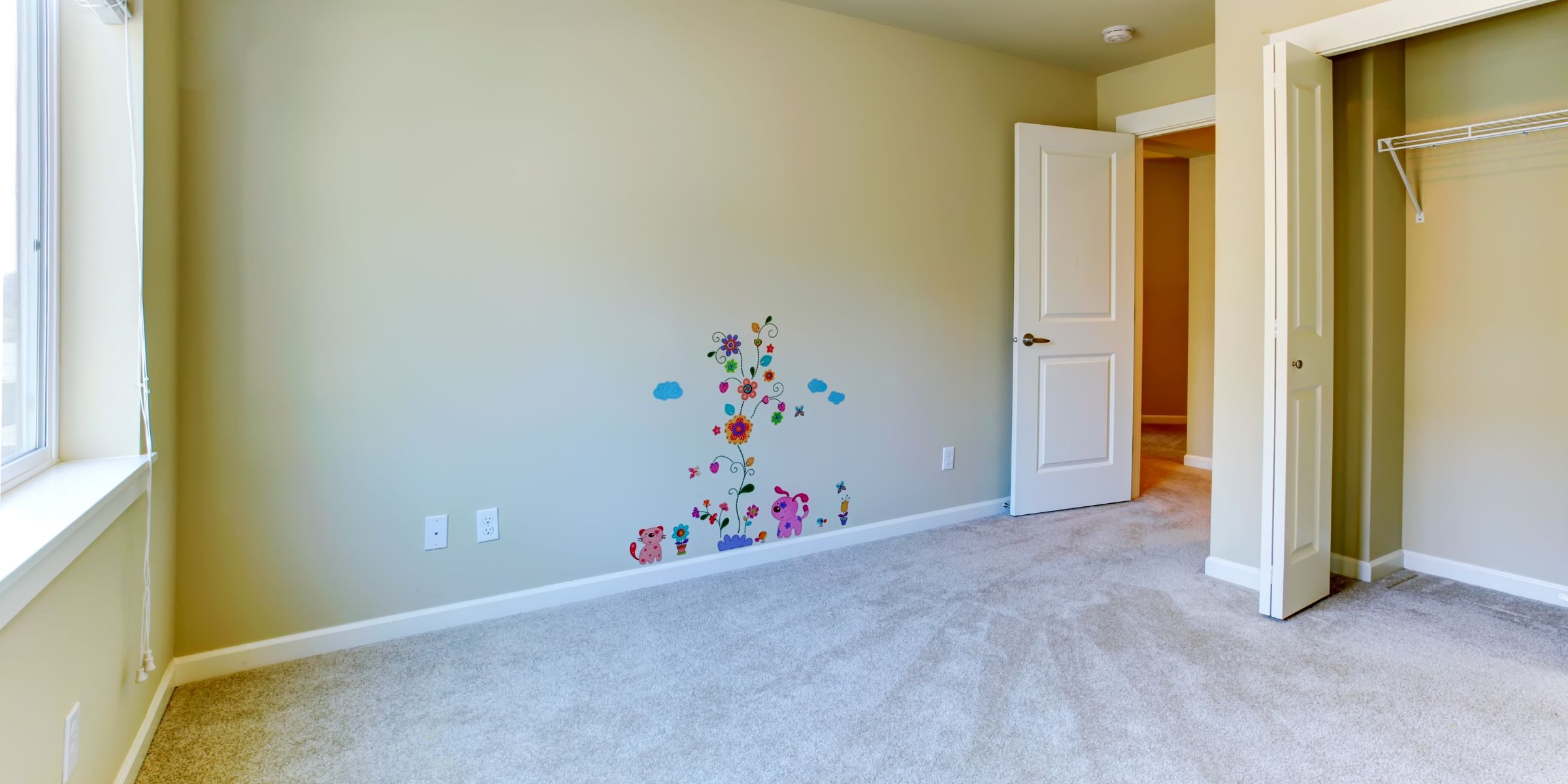An empty bedroom | Source: Shutterstock