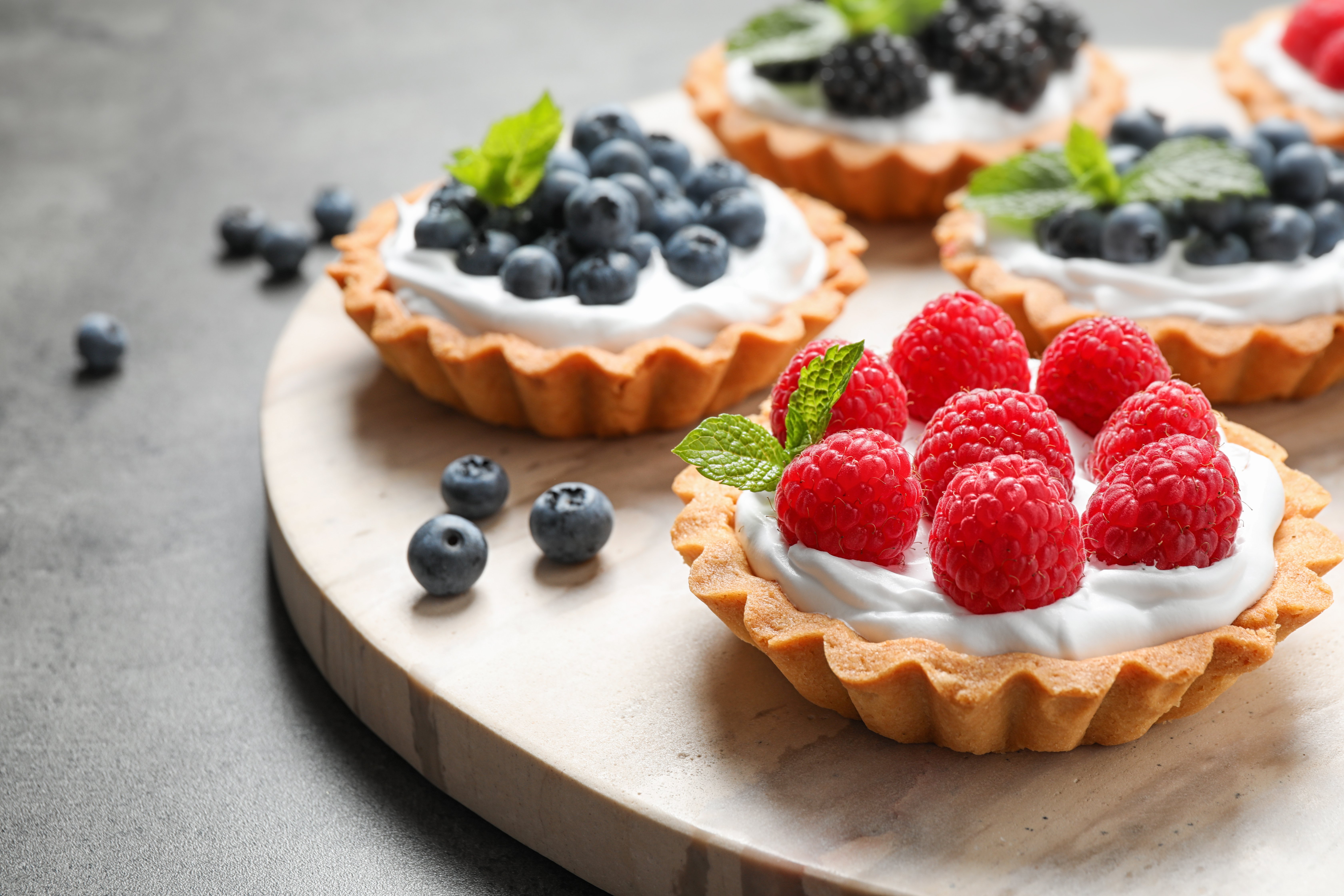 Mrs. Parker was a retired chef who enjoyed baking pastries for her neighbors. | Source: New Africa/Shutterstock