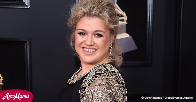 Kelly Clarkson sheds tears, but finale's four singers are set