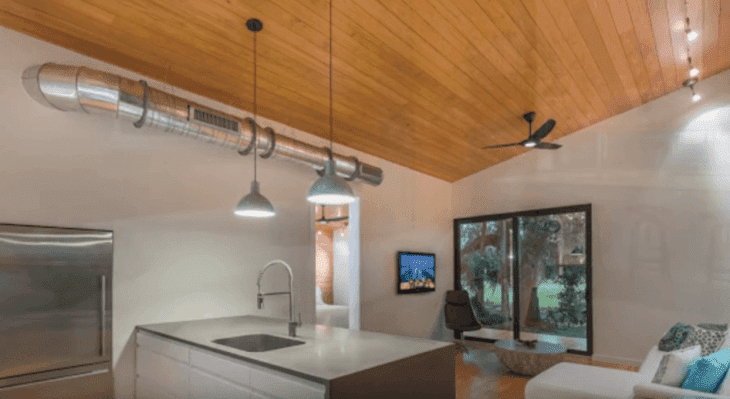 Source: YouTube/Go Tiny House Hunting