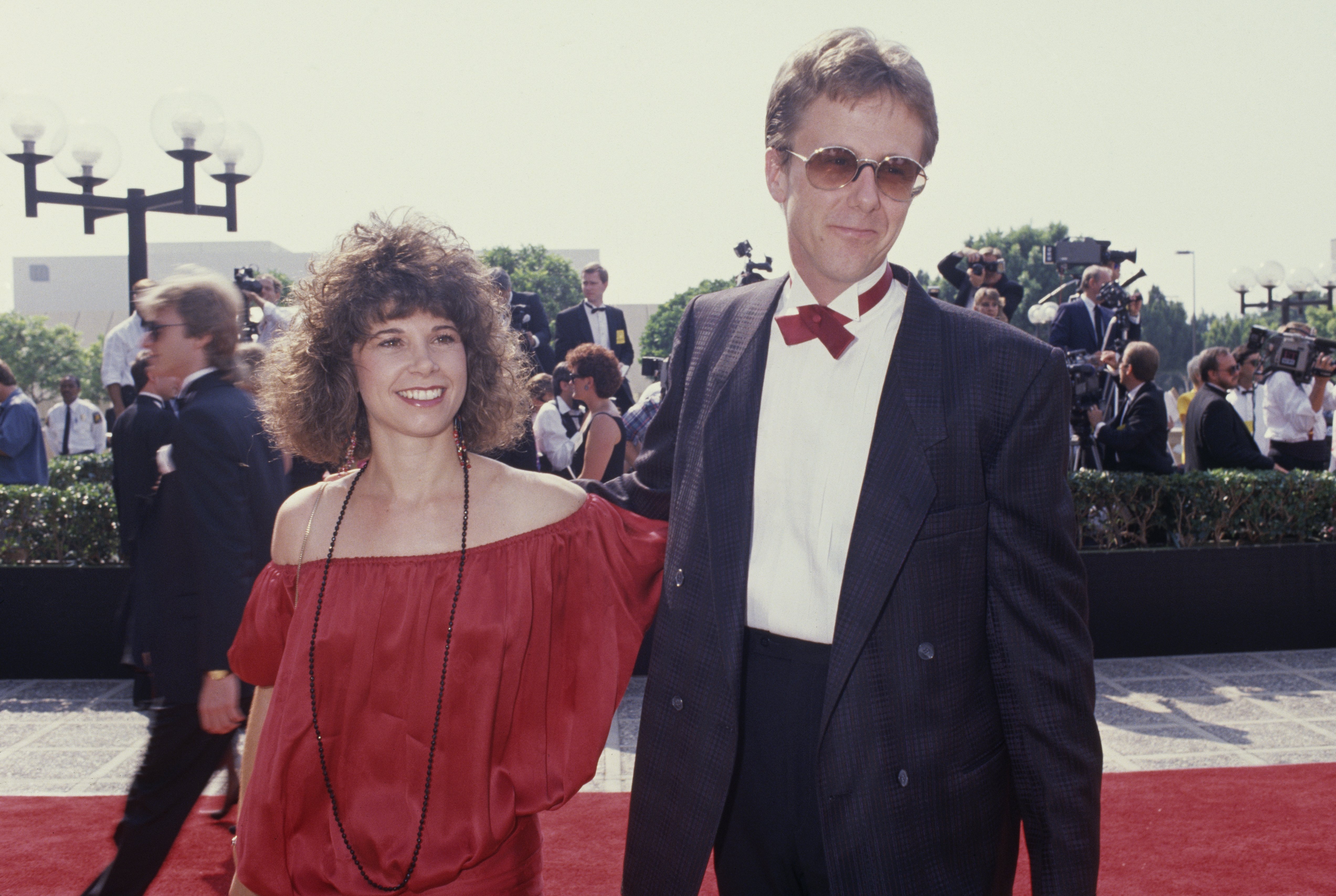 Leslie Pollack and her husband, American comedian and magician Harry Anderson (1952-2018) attend the 40th Annual Primetime Emmy Awards, held at the Pasadena Civic Auditorium in Pasadena, California, 28th August 1988. | Source: Getty Images