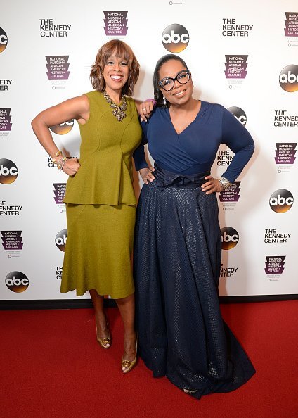 Gayle King and bestie, Oprah Winfrey together at an event | Photo: Getty Images