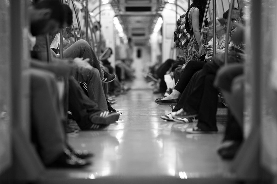 Des passagers dans un train. | Photo : Pixabay Des passagers dans un train. | Photo : Pixabay