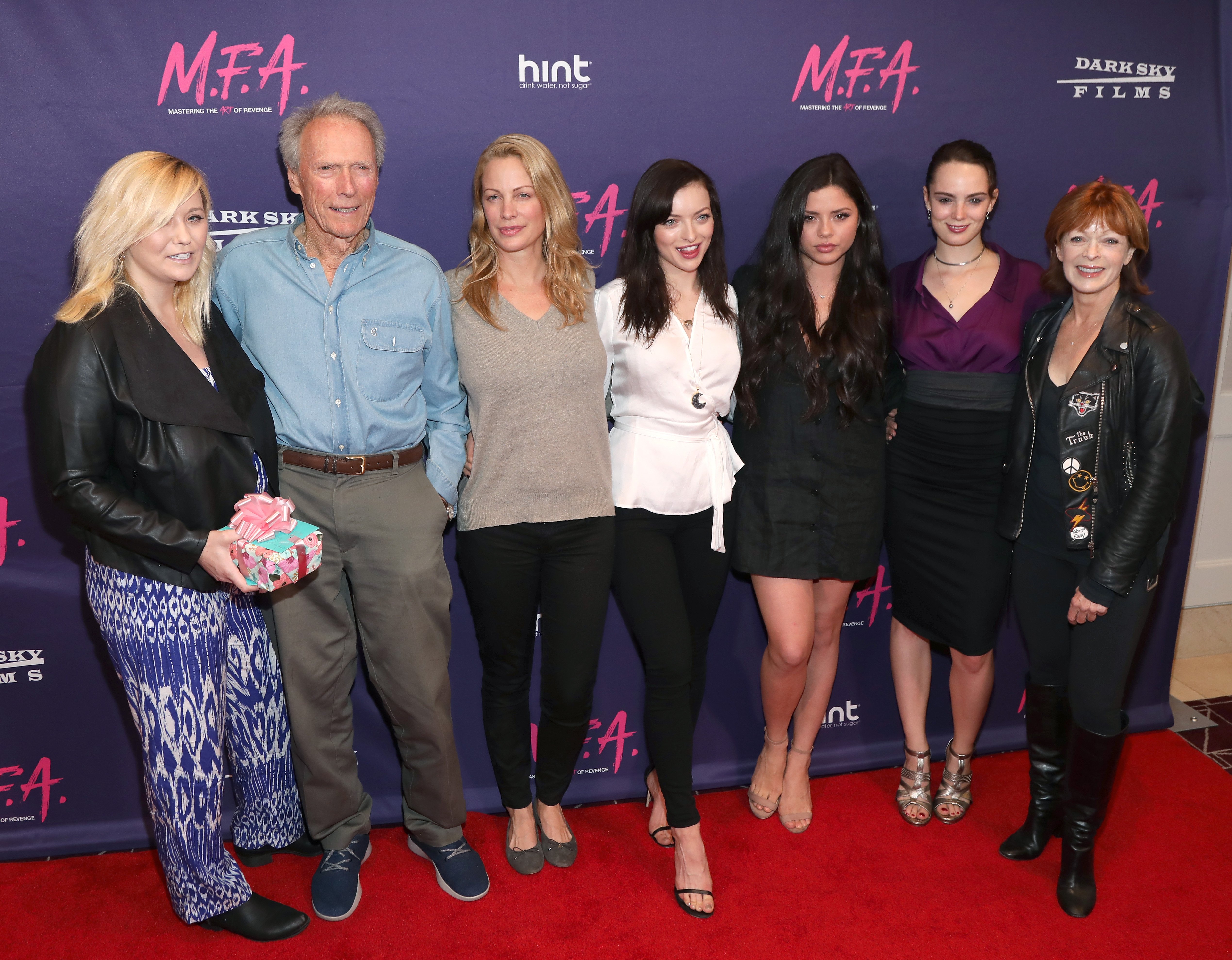 Kathryn Eastwood and her family at the premiere of "M.F.A." on October 2, 2017 | Source: Getty Images 