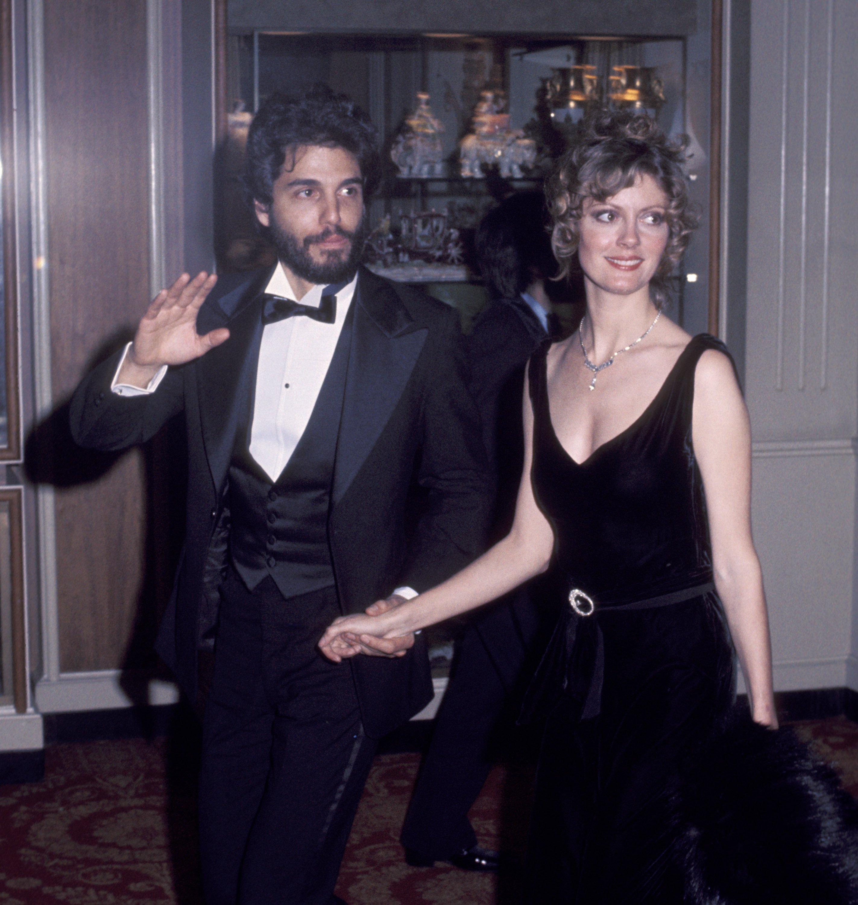 Chris Sarandon and Susan Sarandon at the Beverly Hilton Hotel on January 1, 1975 | Source: Getty Images