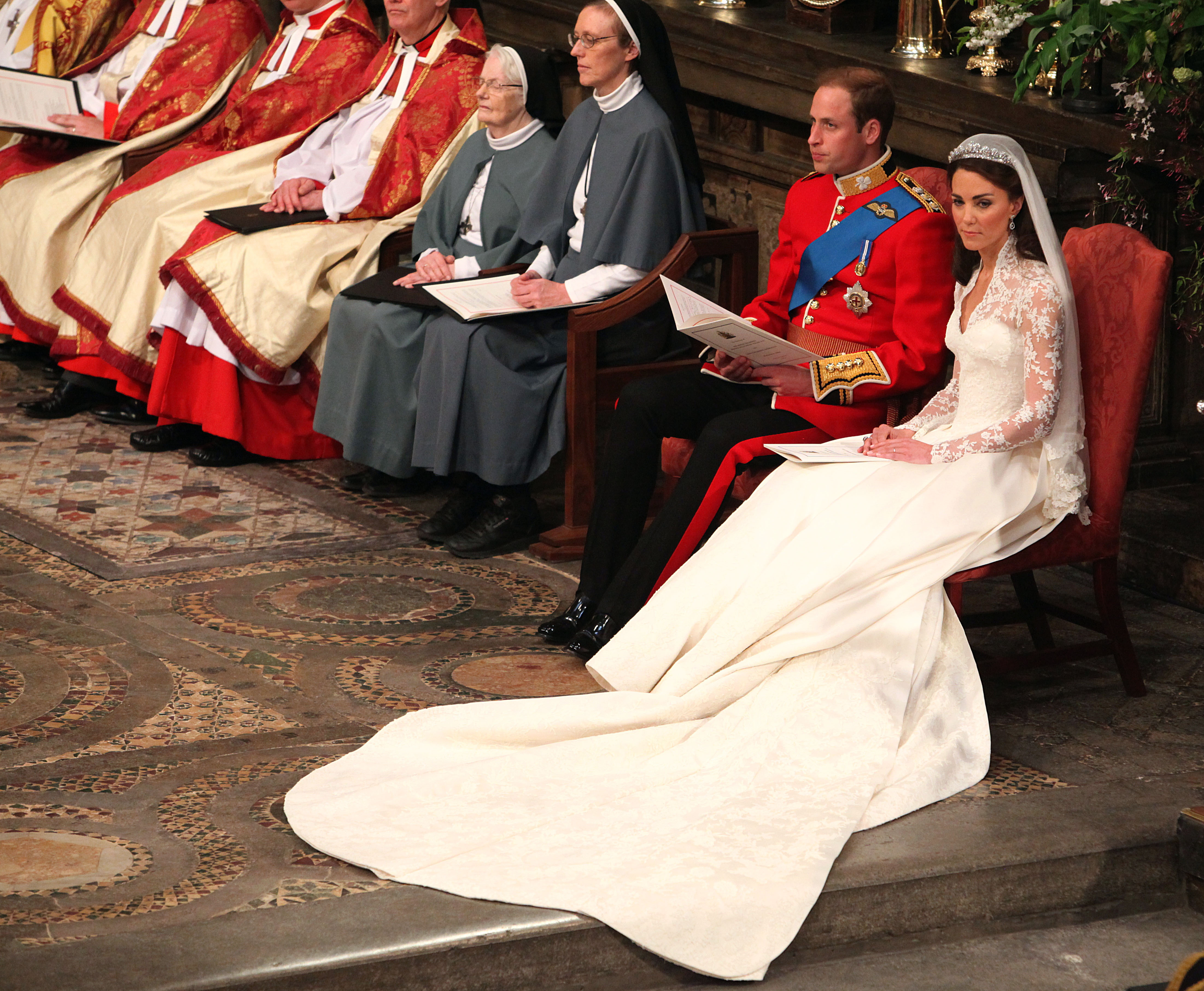 Prince William and Catherine Middleton during their wedding service at Westminster Abbey on April 29, 2011, in London, England. | Source: Getty Images