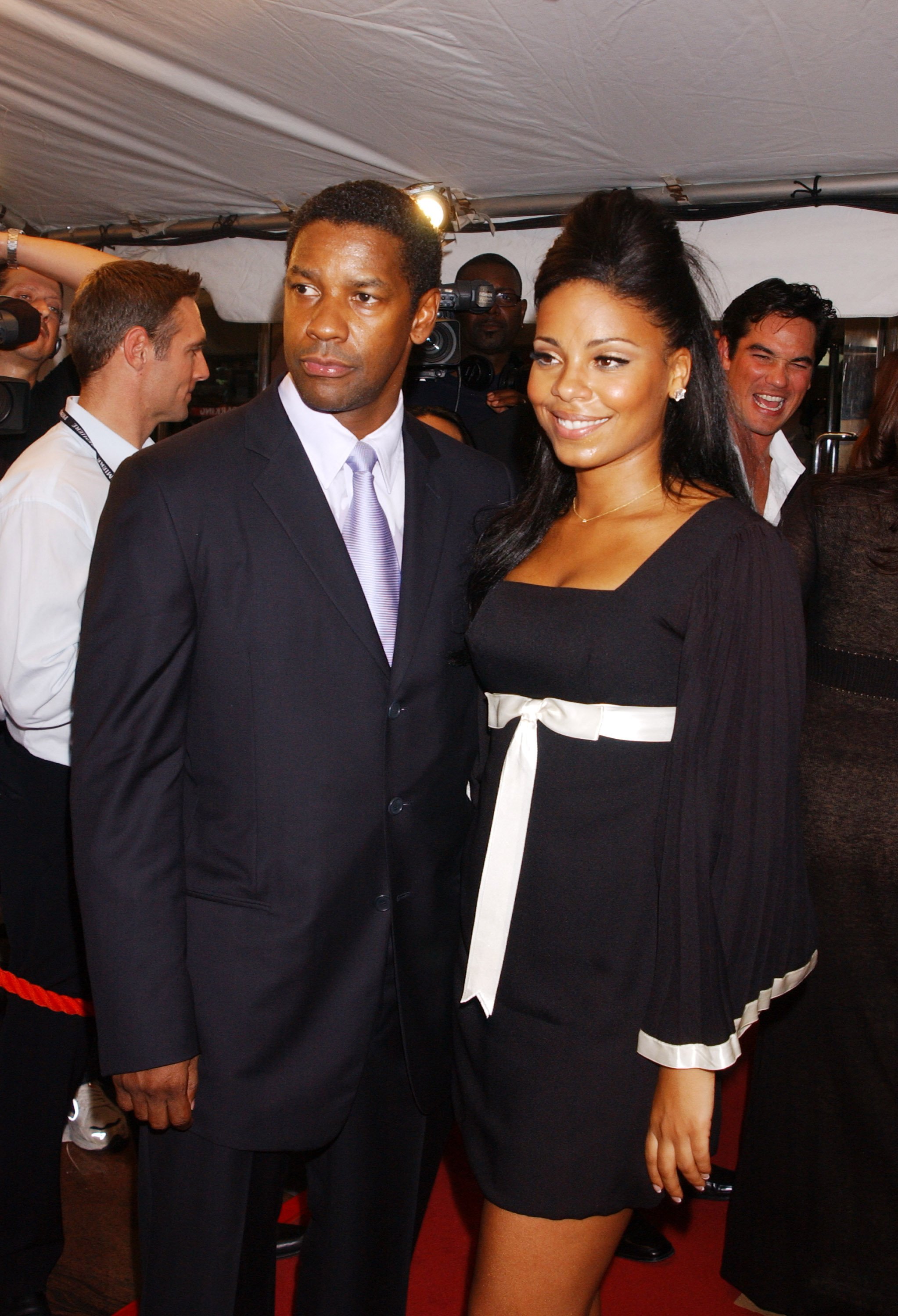 Denzel Washington and Sanaa Lathan on September 7, 2003 in Toronto, Ontario, Canada | Source: Getty Images 