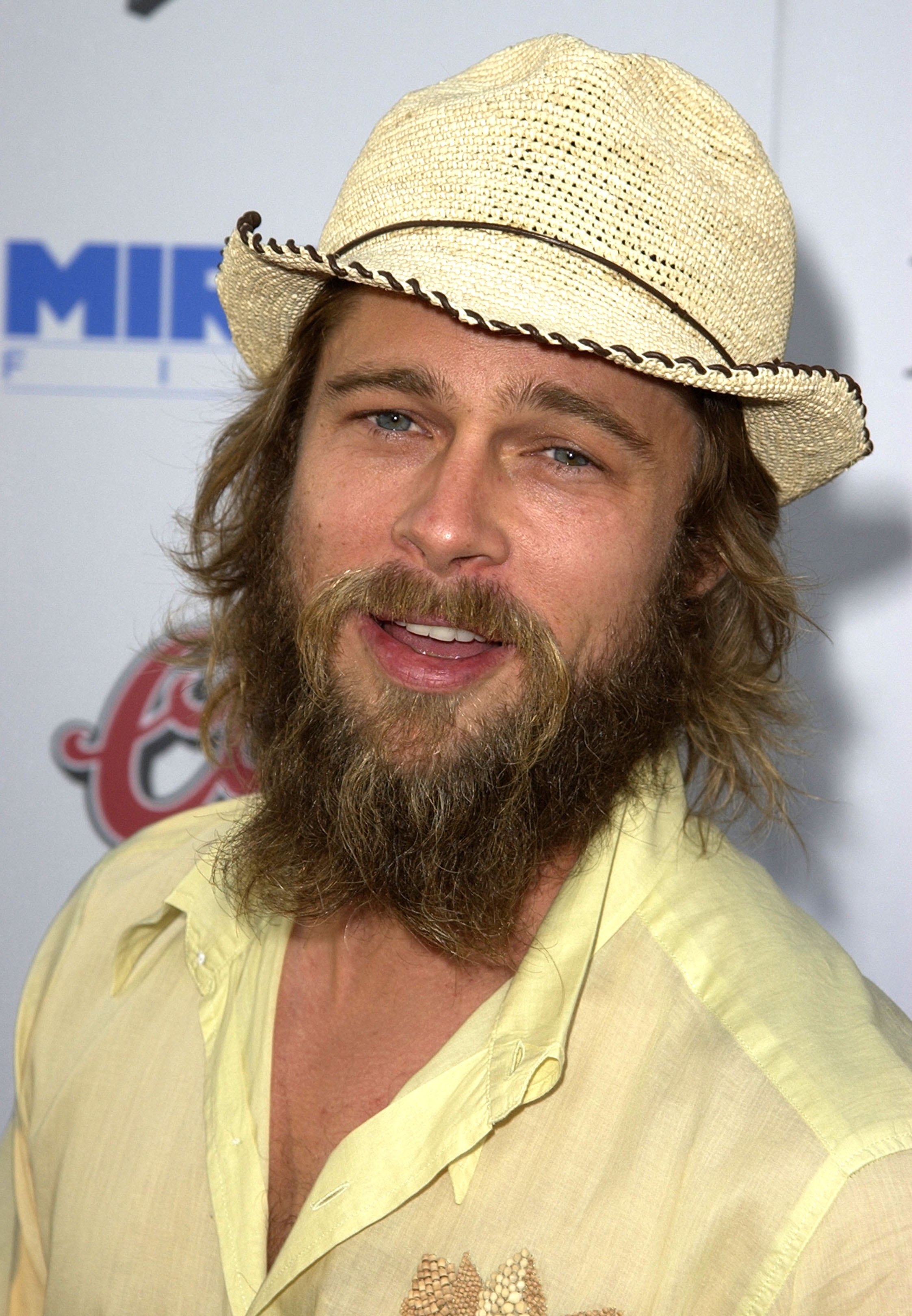 Brad Pitt at the "Full Frontal" premiere in 2002. | Source: Getty Images