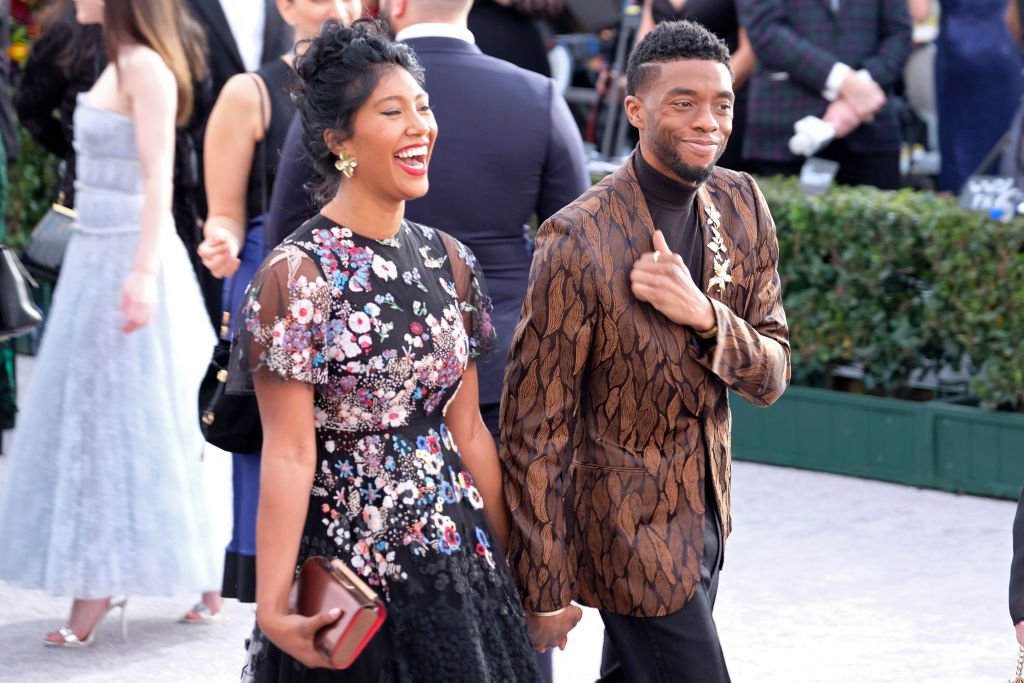 Chadwick Boseman junto a Taylor Simone Ledward en los Annual Screen Actors Guild Awards, enero de 2019. | Foto: Getty Images