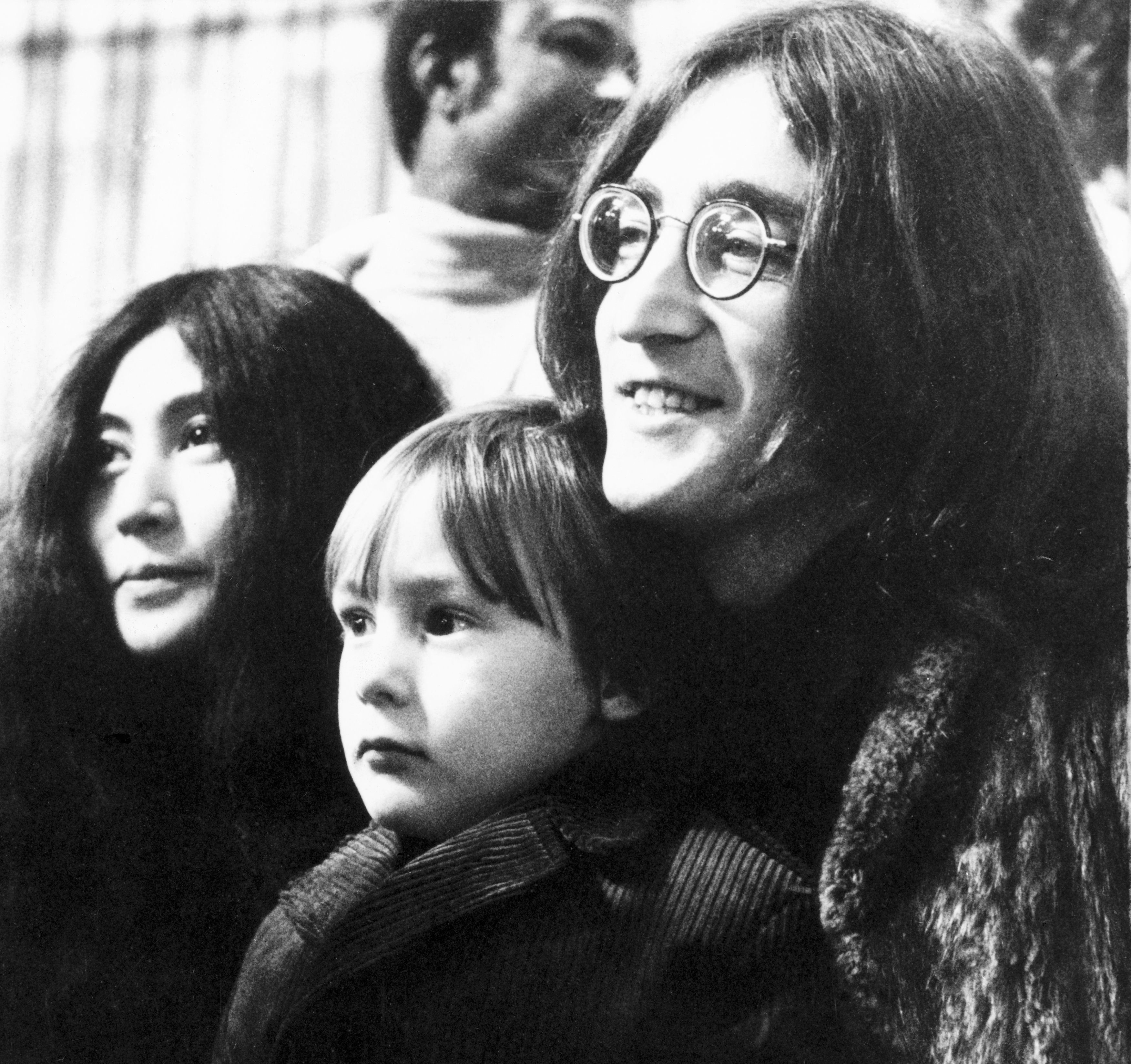 John Lennon, Yoko Ono, and Julian Lennon in 1969 | Source: Getty Images