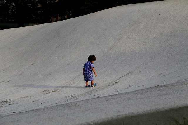 Un niño jugando. | Foto: Pixabay/ShuaiGuo