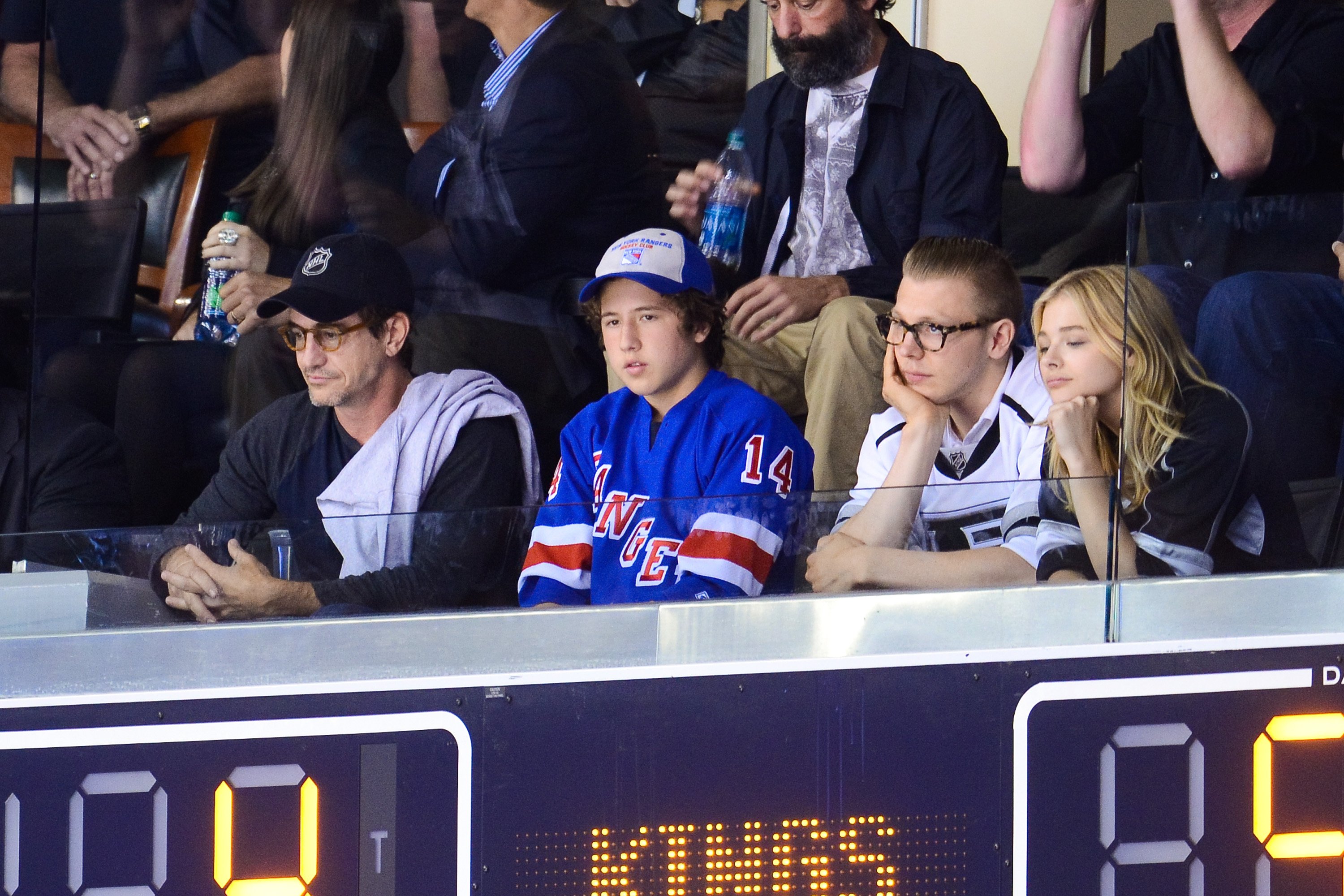  Dermot Mulroney, Clyde Mulroney, Ethan Moretz and Chloe Moretz attend a hockey game between the New York Rangers and the Los Angeles Kings on June 7, 2014, in Los Angeles, California. | Source: Getty Images