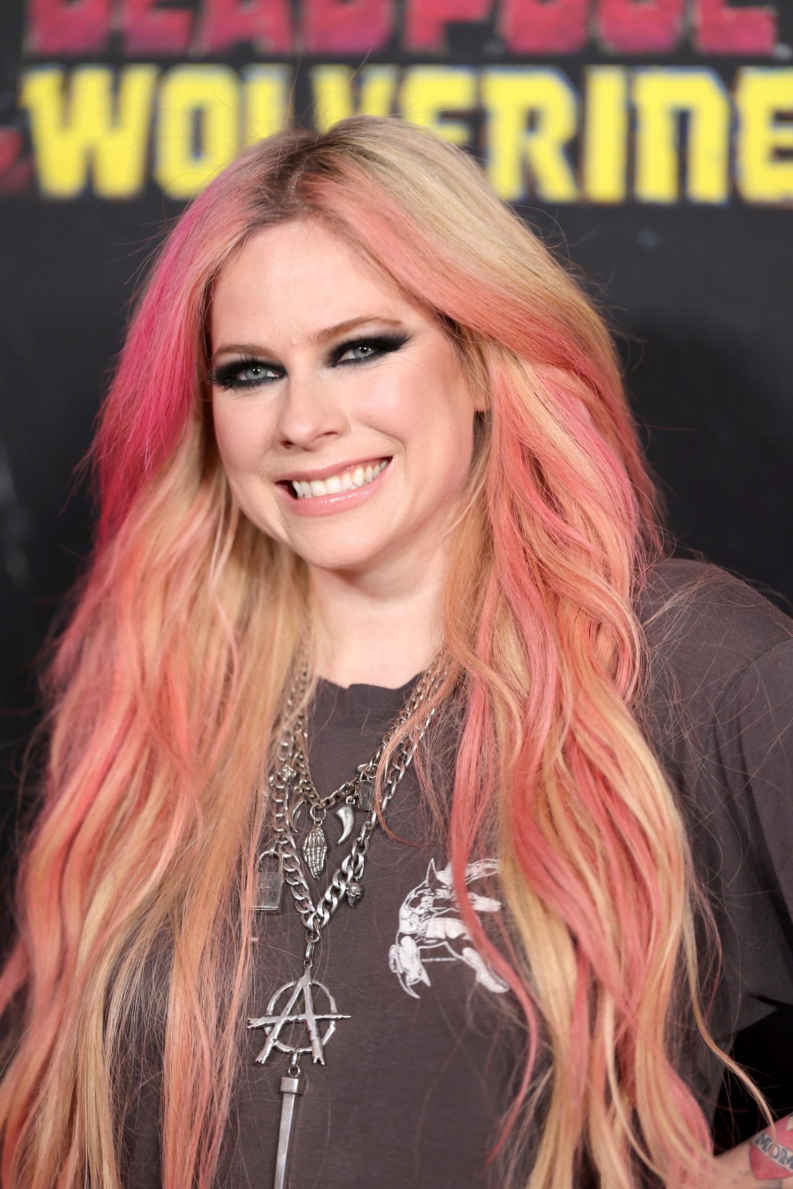 Avril Lavigne posing at the "Deadpool & Wolverine" world premiere on July 22, 2024, in New York. | Source: Getty Images