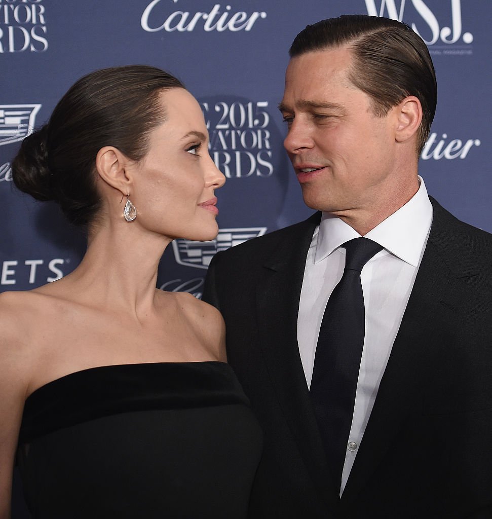 Angelina Jolie Pitt und Brad Pitt nehmen am WSJ teil. Magazine 2015 Innovator Awards im Museum of Modern Art am 4. November 2015 in New York City. (Foto von Dimitrios Kambouris) I Quelle: Getty Images für WSJ. Magazin 2015 Innovator Awards