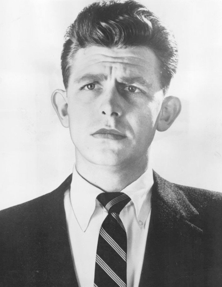 Publicity photo of Andy Griffith dating back to 1955. | Source: Wikimedia Commons
