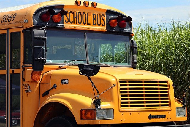 Autobús escolar. │ Foto: Pixabay