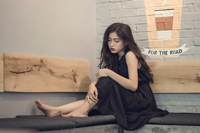 Mujer triste. Fuente: Pixabay Mujer triste. Fuente: Pixabay