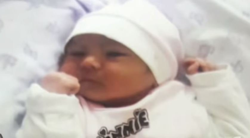 Niña recién nacida. Fuente: YouTube / Al Rojo Vivo