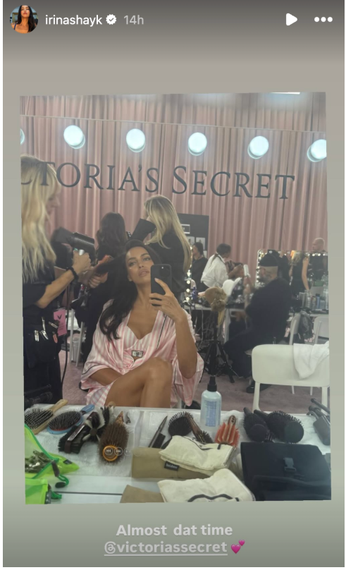 Irina Shayk getting her hair done backstage at the Victoria's Secret Fashion Show | Source: Instagram/irinahayk