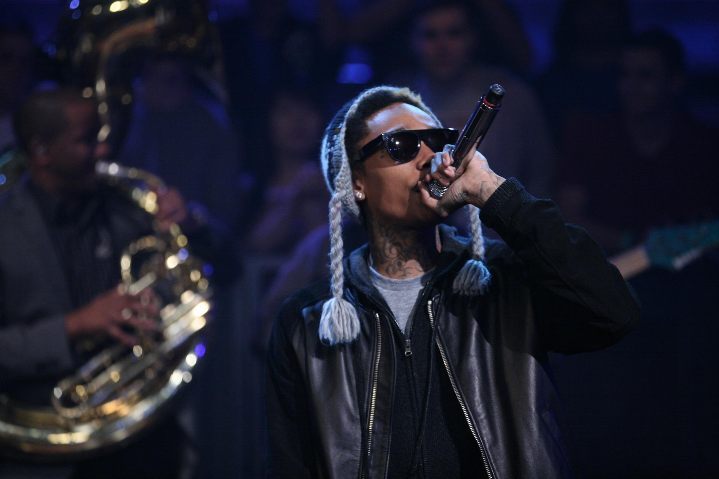 Wiz Khalifa performing on "Late Night with Jimmy Fallon" on December 5, 2011. | Source: Getty Images