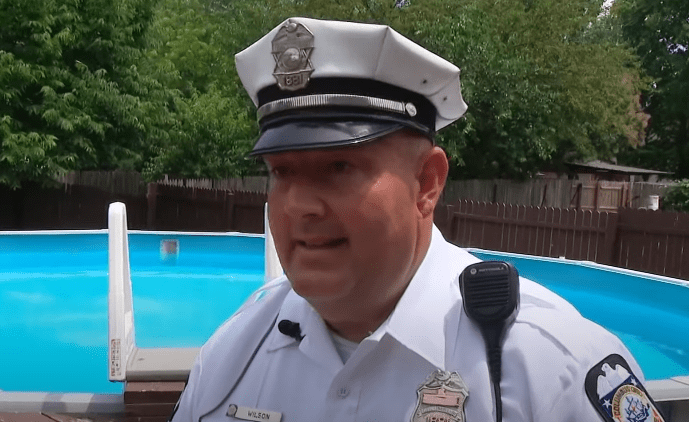Police Officer Brian Wilson, who saved Carmella from drowning | Photo: Youtube.com/WBNS 10TV