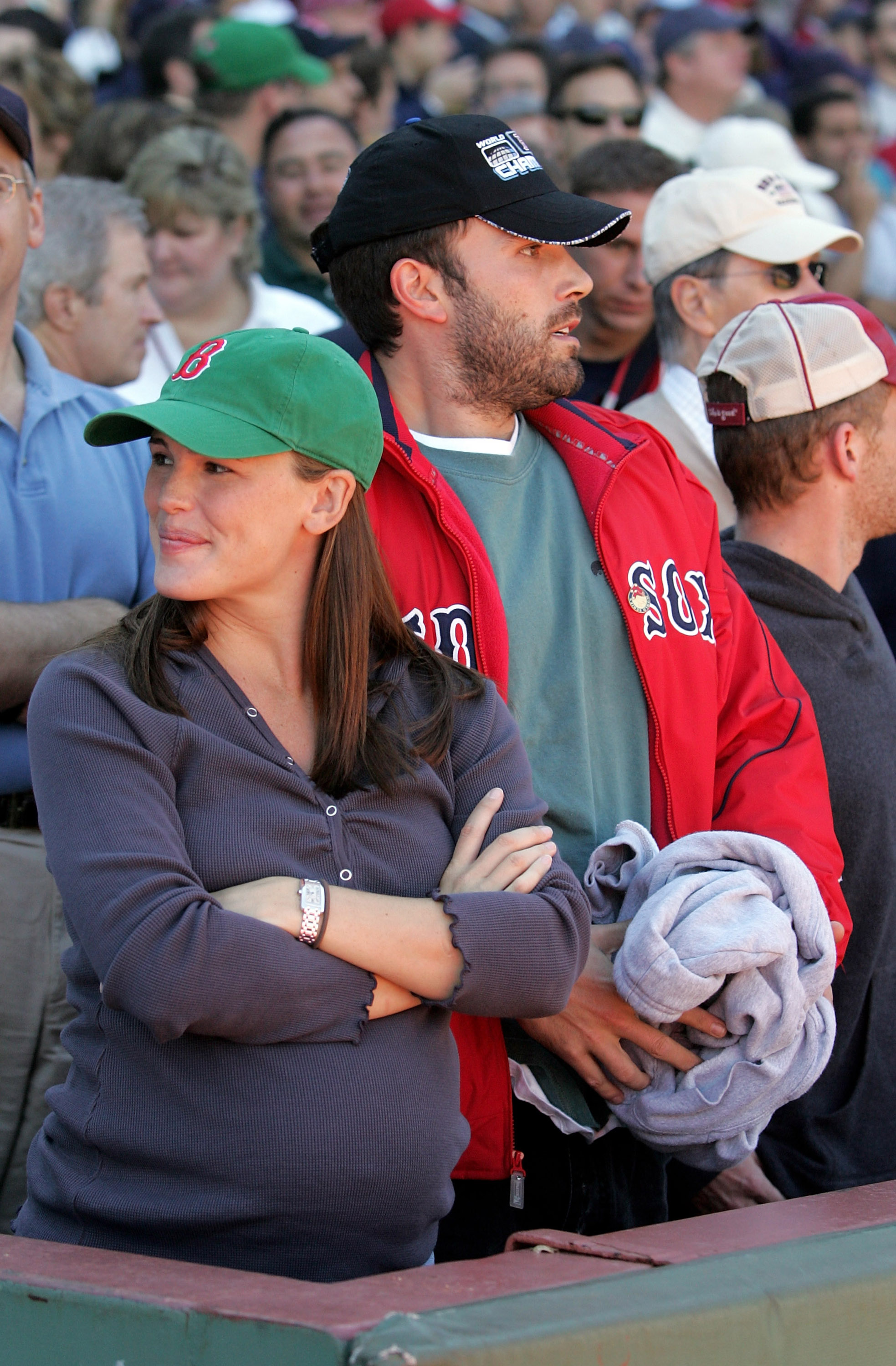 Ben Affleck and Jennifer Garner attend the game between the Boston Red Sox and the New York Yankees on October 1, 2005 | Source: Getty Images