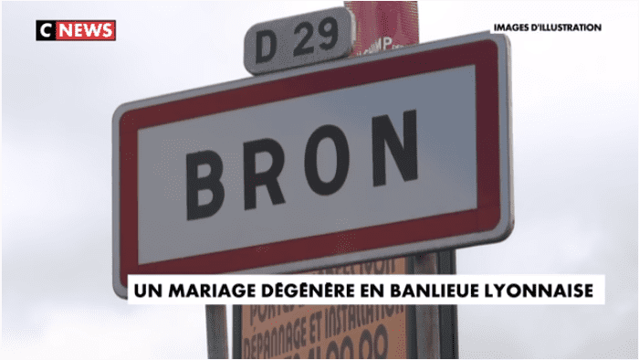 Photo d'illustration indiquant la plaque de la commune de Bron (Rhône) | Photo : CNEWS Photo d'illustration indiquant la plaque de la commune de Bron (Rhône) | Photo : CNEWS