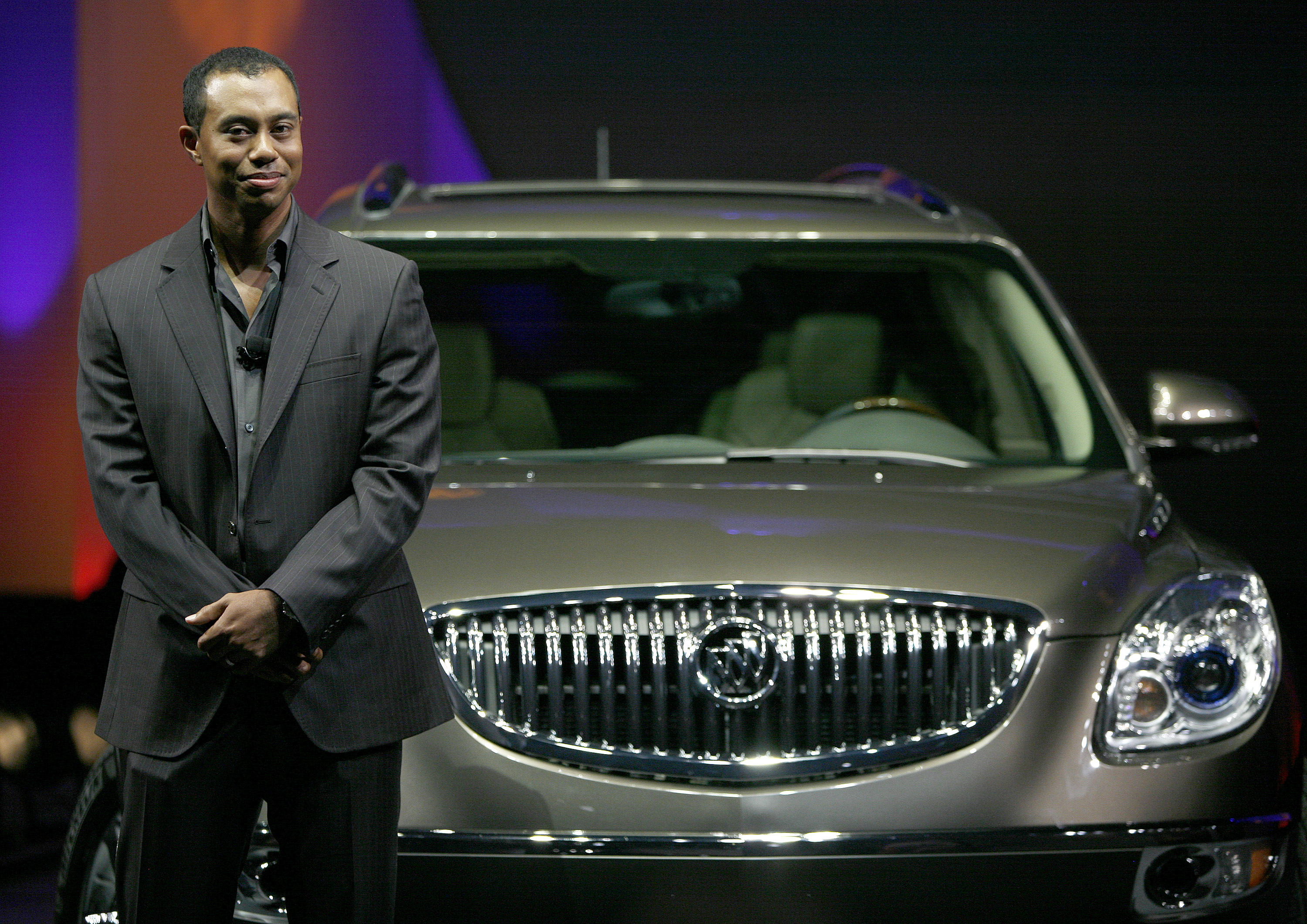 Tiger Woods during the unveiling of the Buick Enclave at Art Center College of Design on November 28, 2006, in Pasadena, California | Source: Getty Images