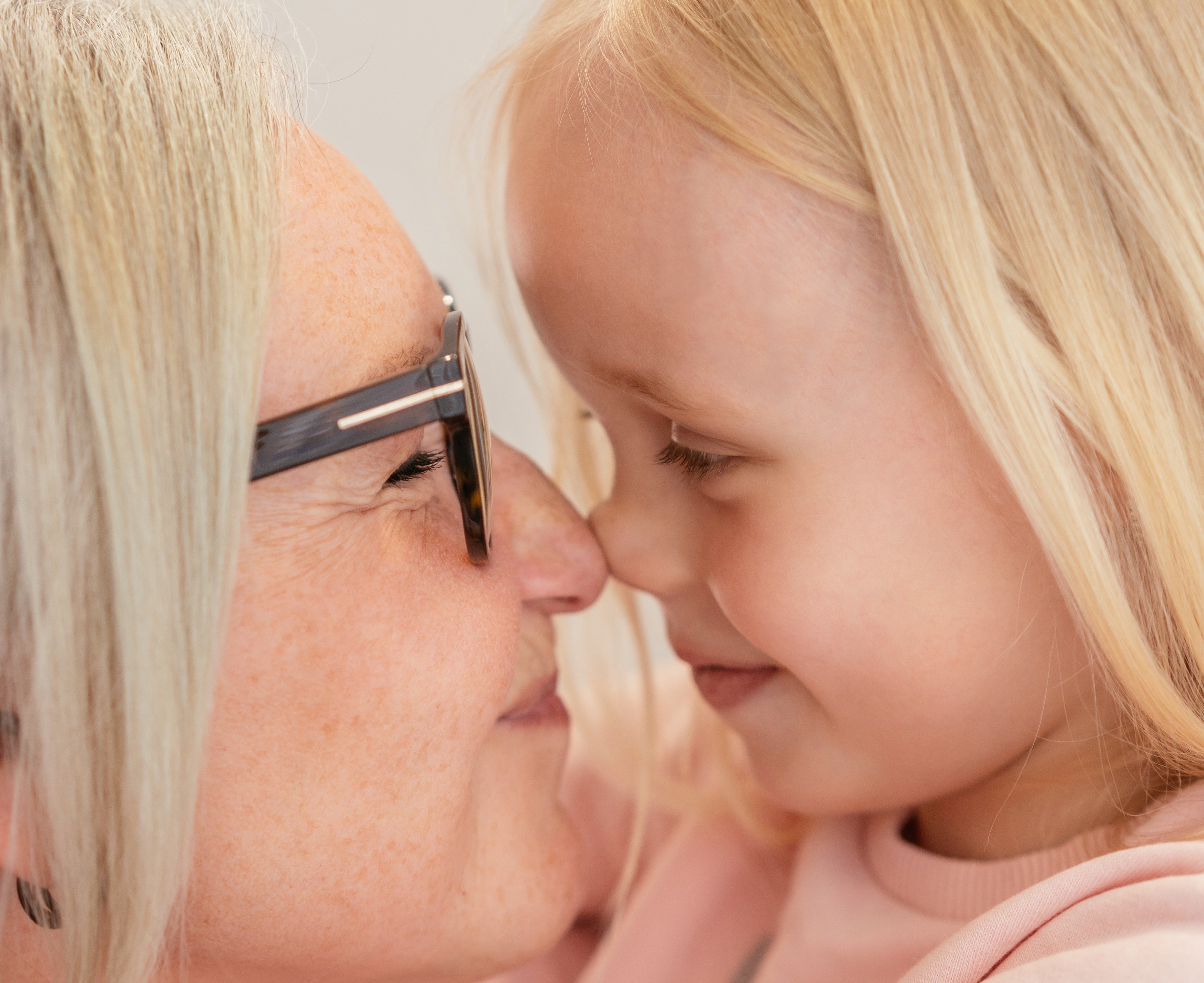 Polly reconciled with Sarah & had never been happier. | Source: Pexels