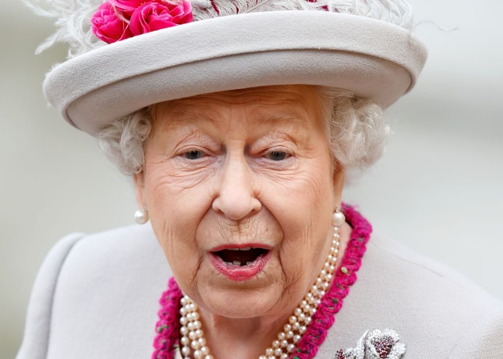 La reina Isabel II asiste a un servicio que conmemora el 750 aniversario de la Abadía de Westminster. | Foto: Getty Images