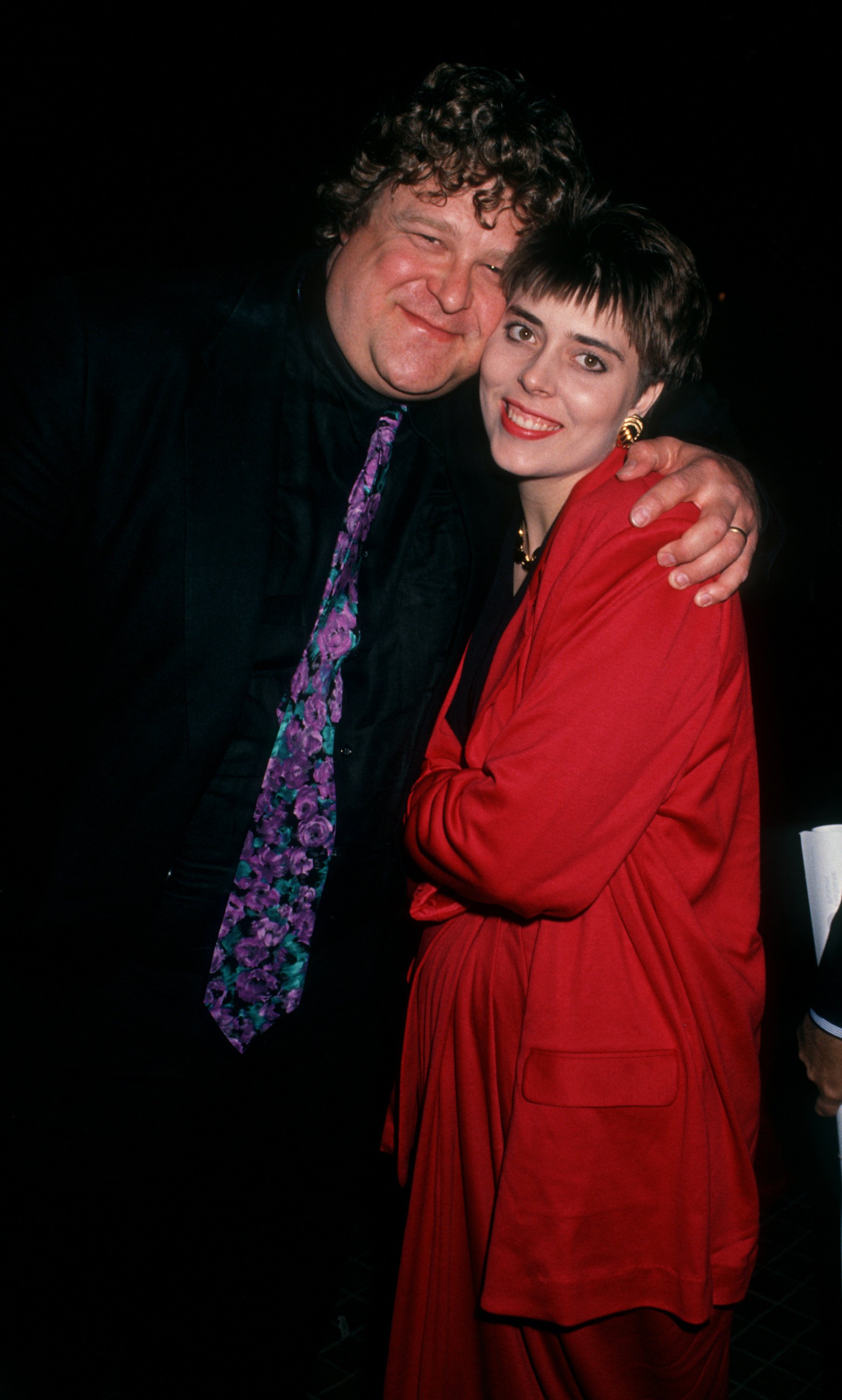 John Goodman and Anna Beth Goodman pose at the premiere of 'Stella' at the Westwood Avco Theater on January 31, 1991, in Westwood, California | Source: Getty Images