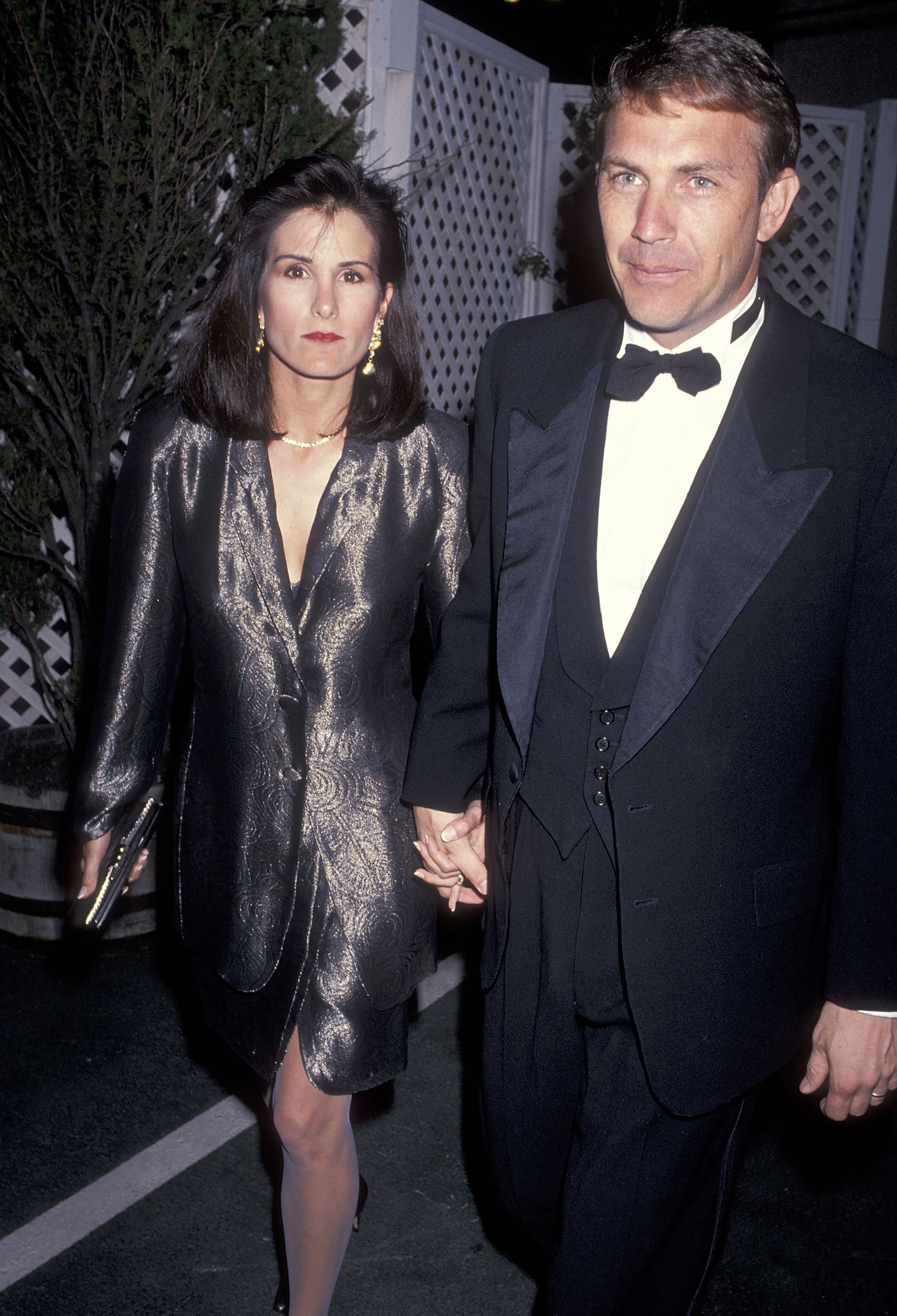 Kevin Costner and Cindy Costner attend The Movie Awards at Universal Amphitheatre in Universal City, California on January 30, 1991 | Source: Getty Images