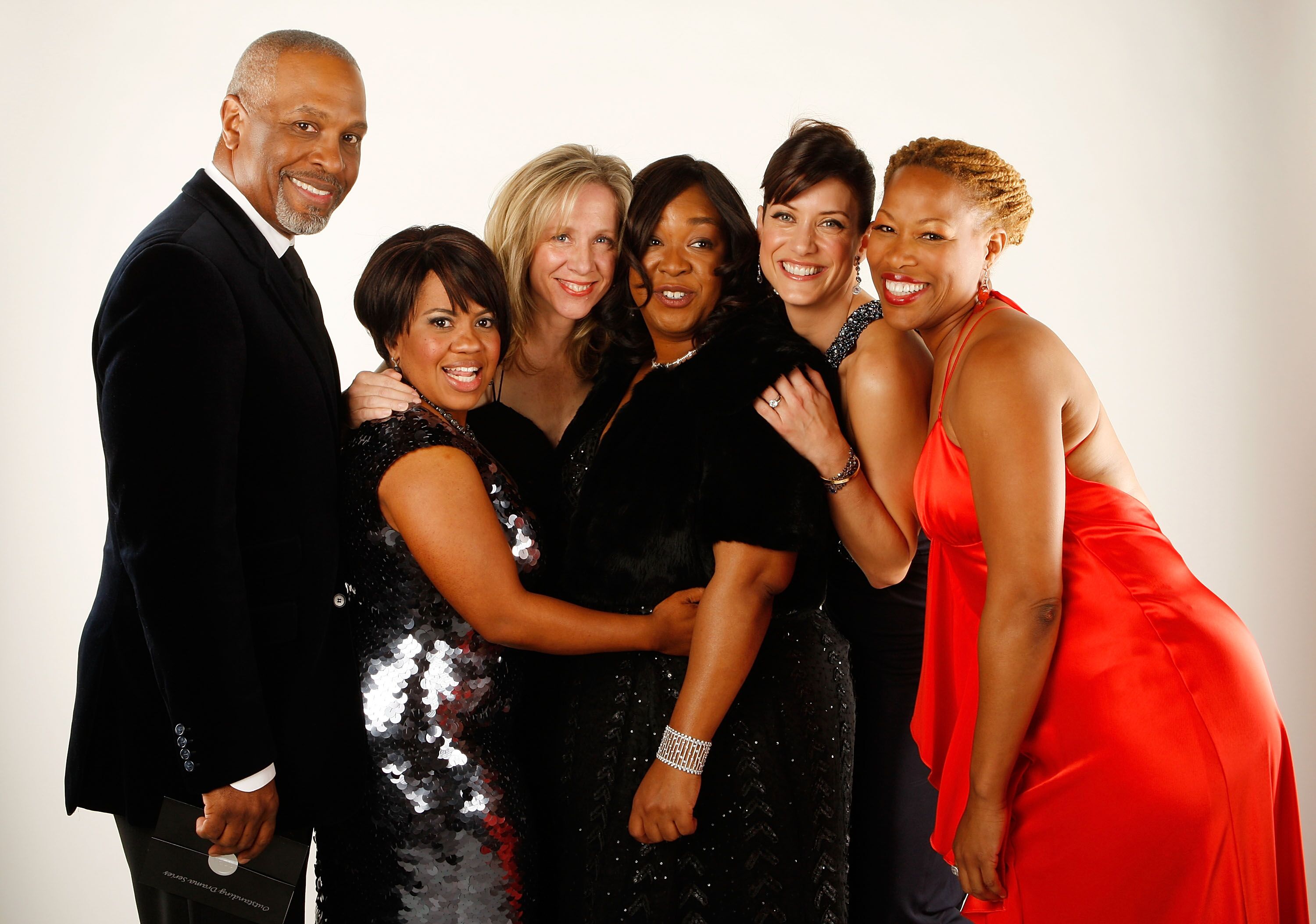 Cast of 'Grey's Anatomy' with producer/writer Shonda Rhimes at the 39th NAACP Image Awards on February 14, 2008. | Source: Getty Images
