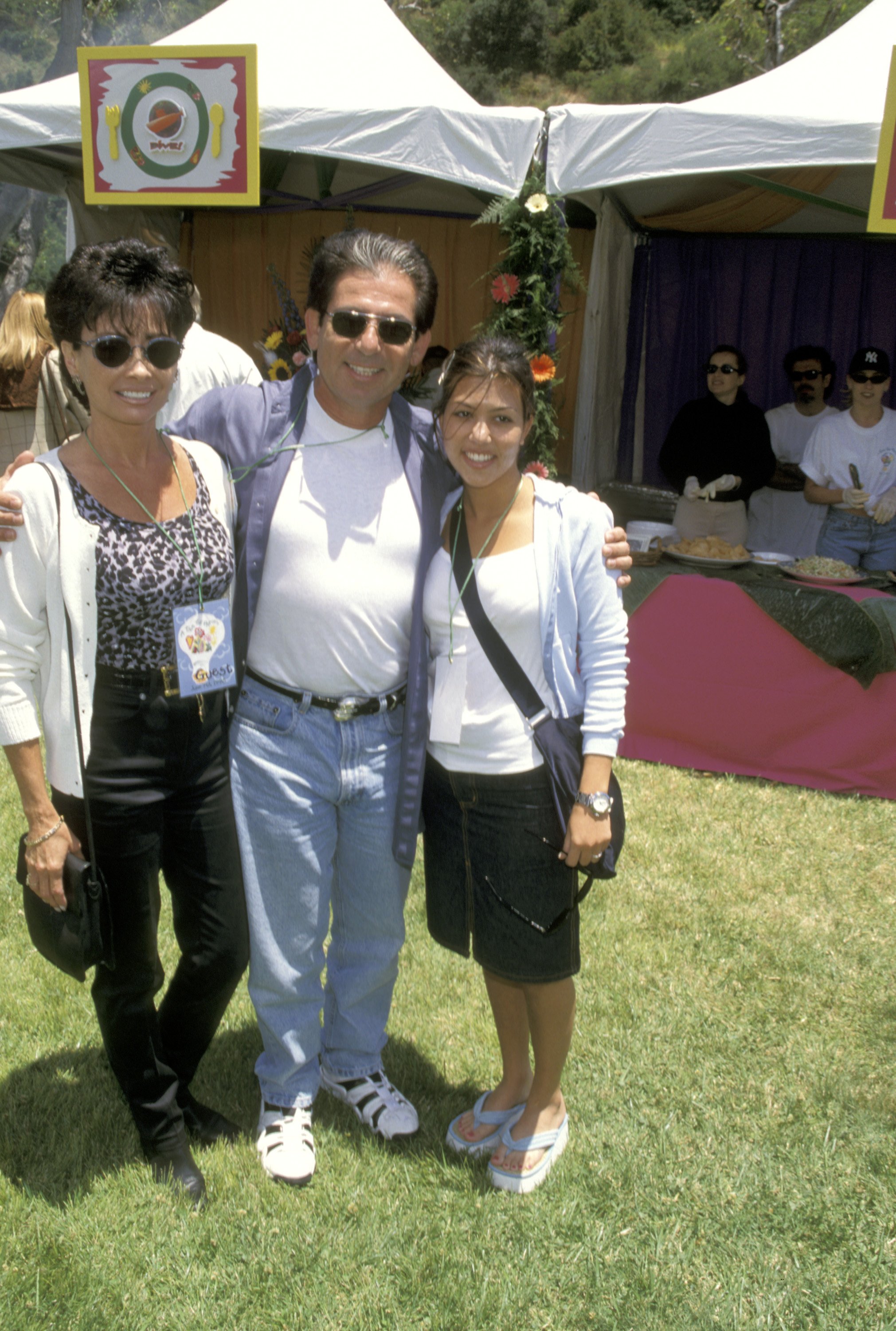 Robert Kardashian and daughter Kourtney at the Ninth Annual 'A Time For Heroes' E. Glaser Pediatric AIDS Association Benefit in 1998 | Source: Getty Images