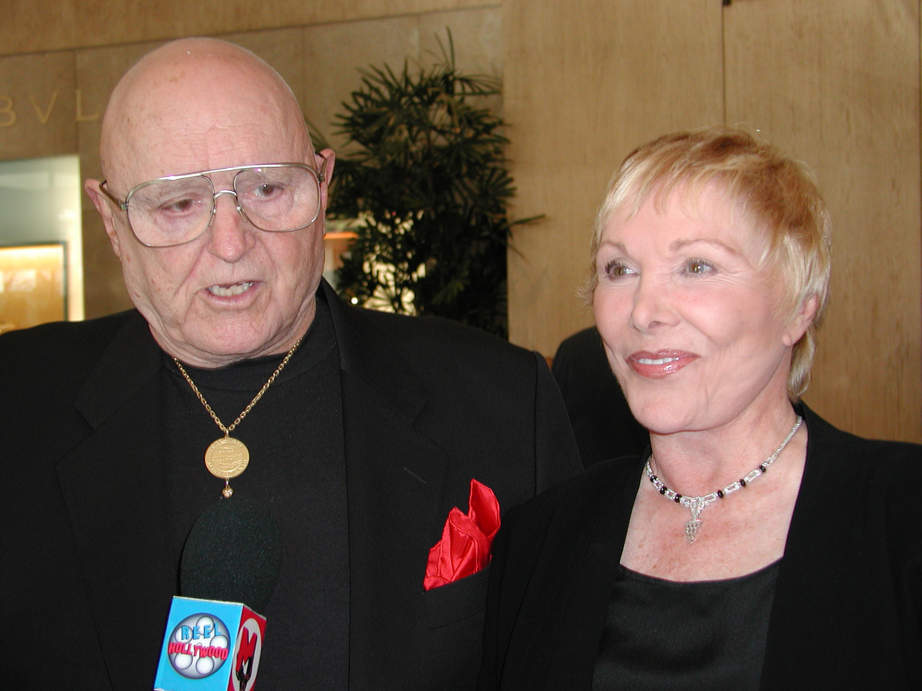 Rod Steiger and his wife, actress Joan Benedict, attend the 28th Annual Vision Awards on June 28, 2001, at the Beverly Hilton Hotel in Beverly Hills, CA. | Source: Getty Images