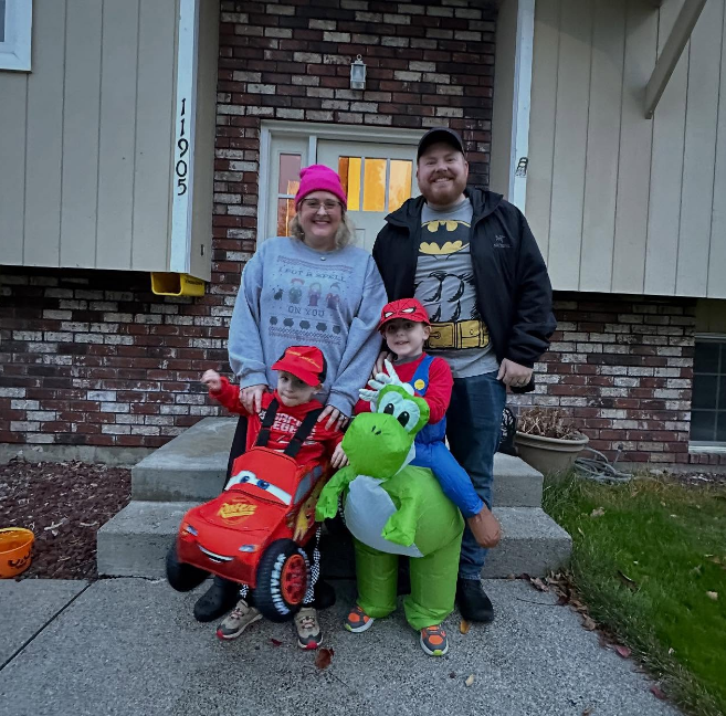 The Bafus family in their Halloween costumes, from a post dated November 1, 2025 | Source: Instagram/bafusfamily.duchenne