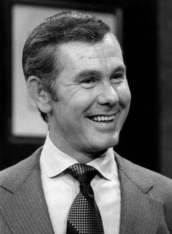 Publicity photo of Johnny Carson from the television program "The Tonight Show," 1970 | Photo: Wikimedia Commons Images