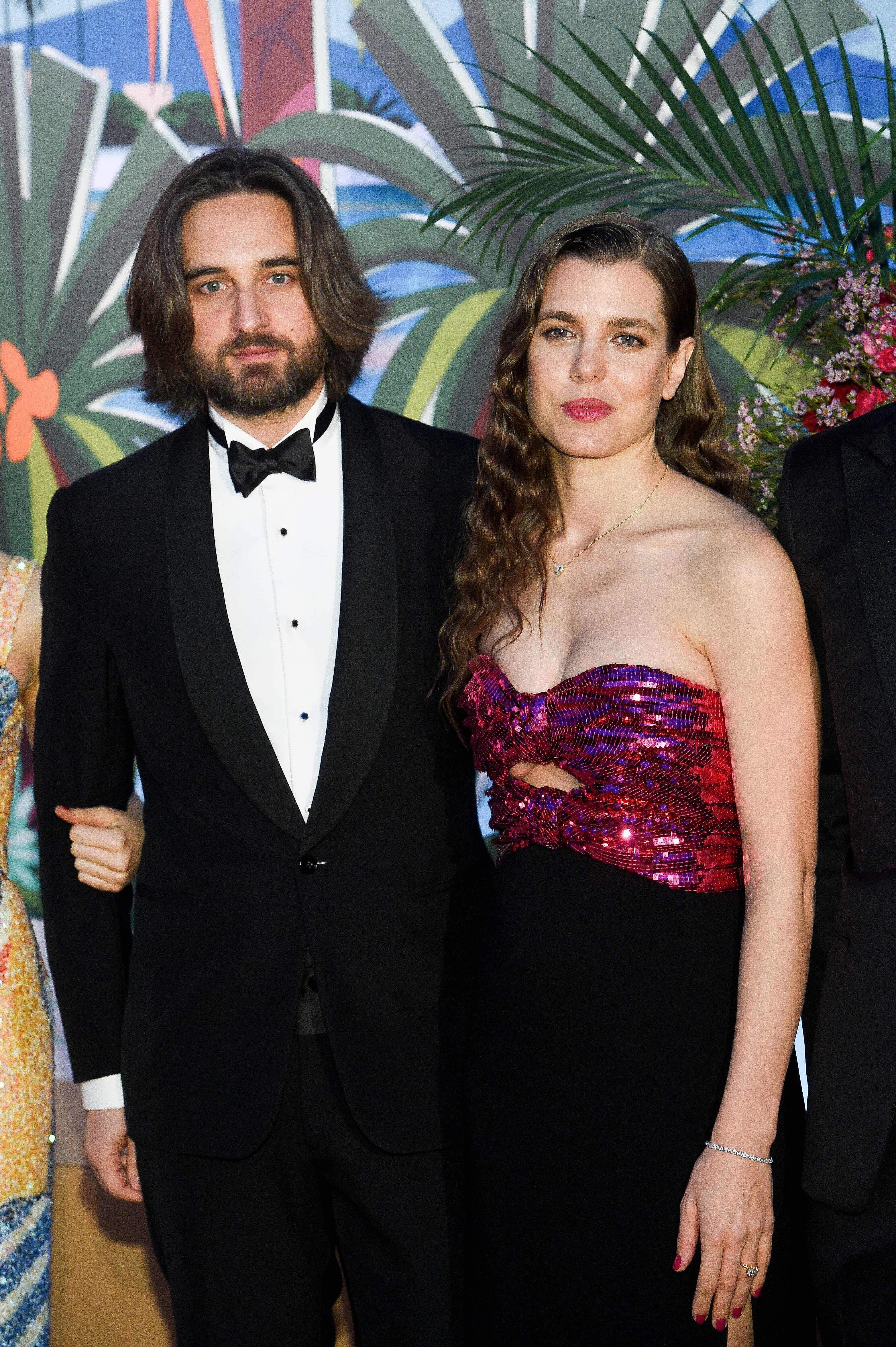 Dimitri Rassam et Charlotte Casiraghi au Rose Ball 2019 au profit de la Fondation Princesse Grace le 30 mars 2019 à Monaco, Monaco. | Photo : Getty Images