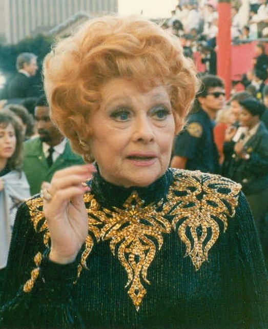 Lucille Ball at the 61st Academy Awards | Photo: Wikimedia Commons