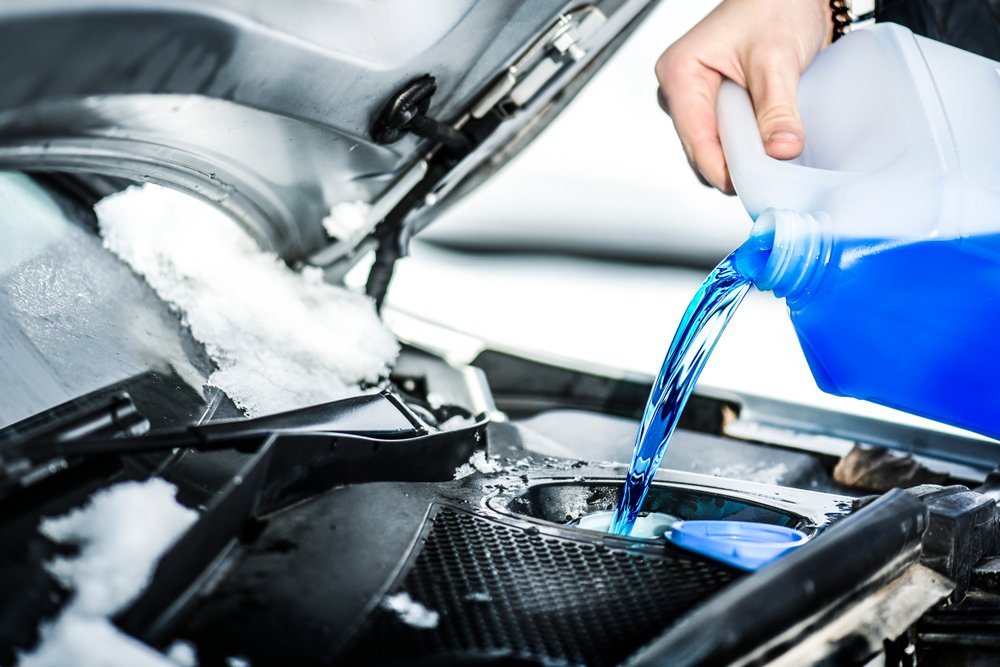 Cambio del líquido refrigerante. | Foto: Shutterstock