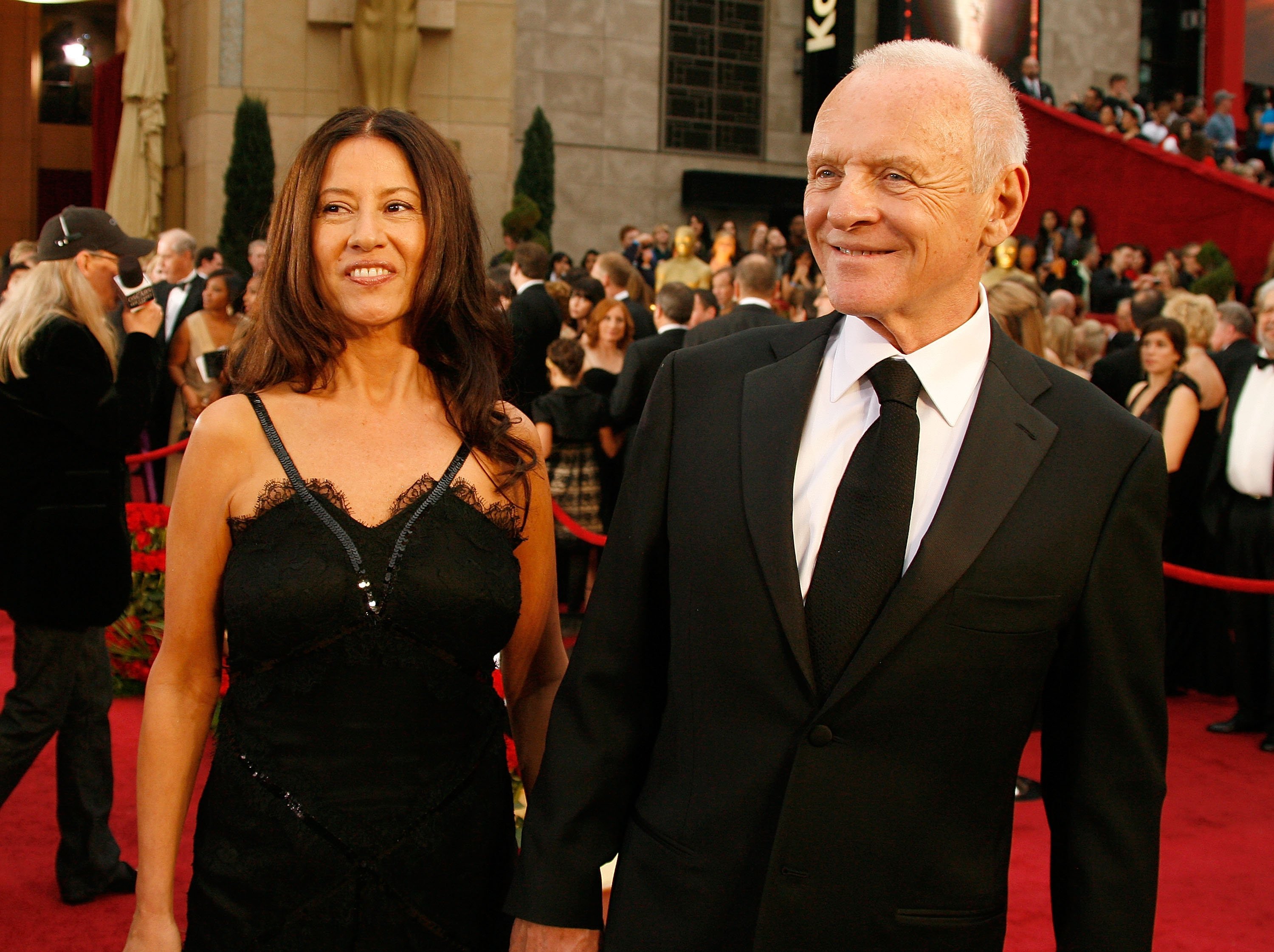 Stella Arroyave and Anthony Hopkins attend the 81st Annual Academy Awards on February 22, 2009, in Hollywood, California. | Source: Getty Images