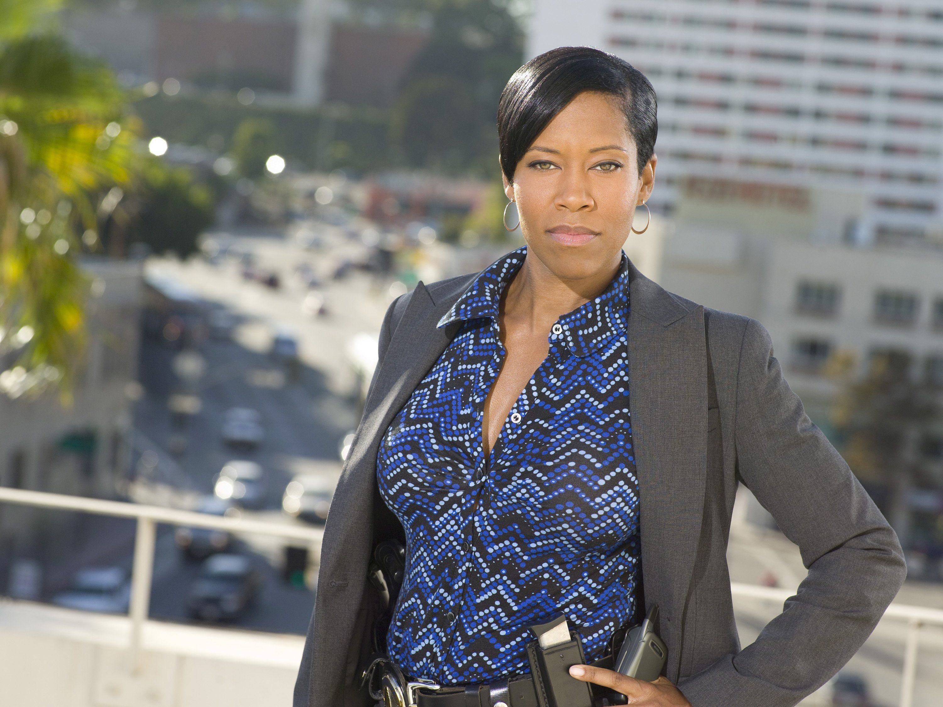 Regina King  poses for a photo for "Southland" Season 1. | Source: Getty Images