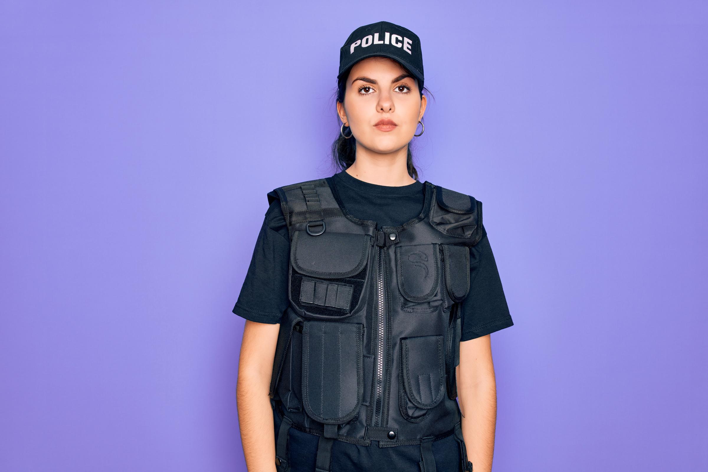 A serious policewoman | Source: Freepik