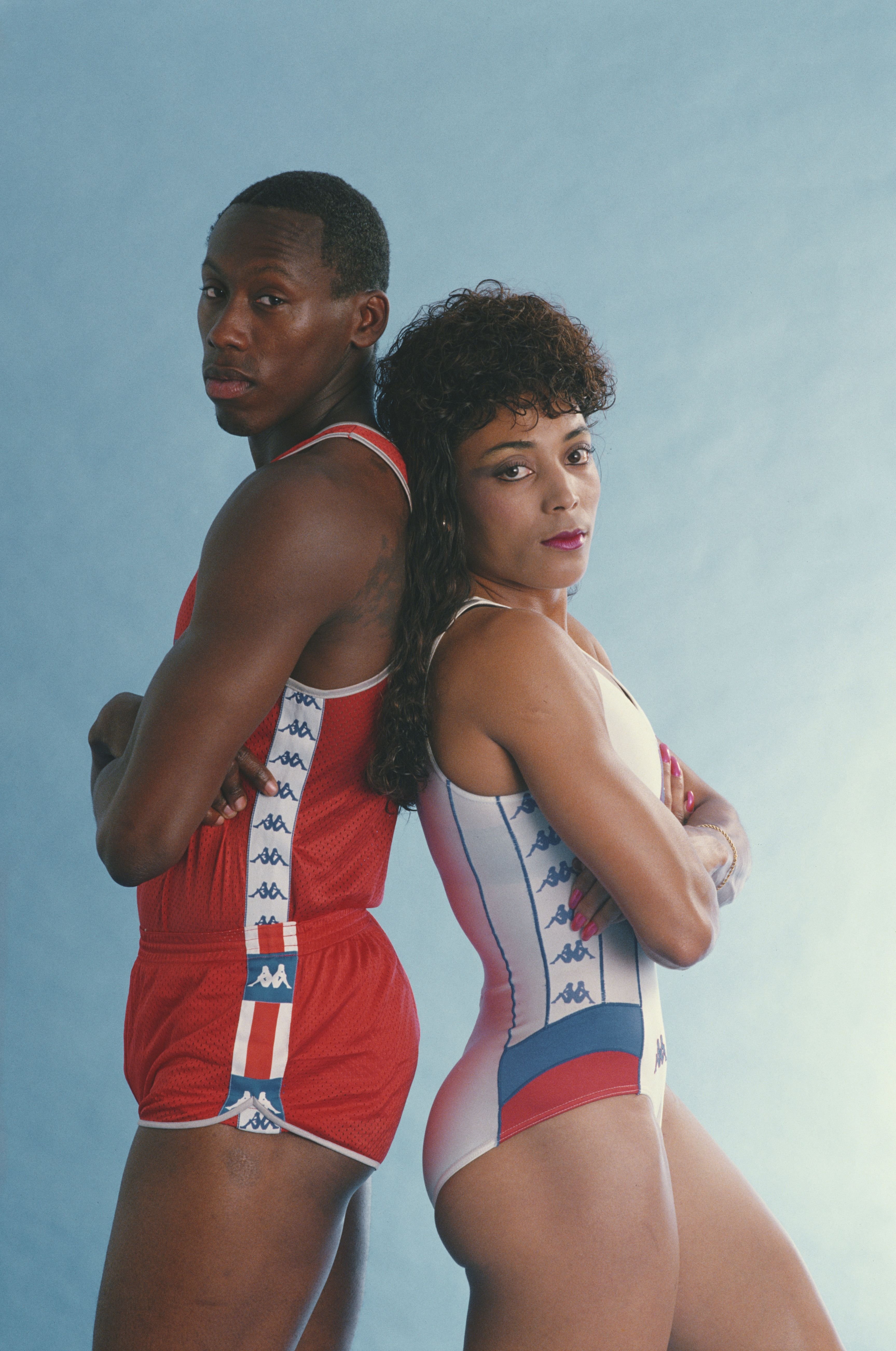 Florence Joyner poses for a portrait with Al Joyner on April 5, 1988 in Los Angeles. | Photo: Getty Images