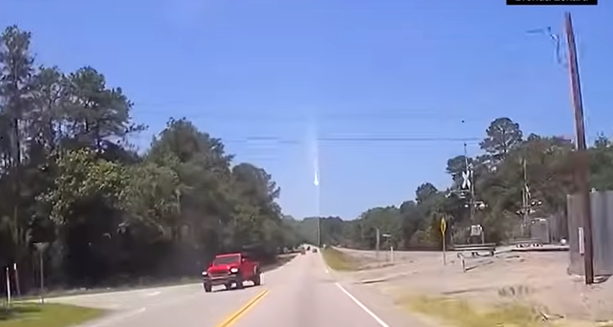 Dashcam footage shows a fireball streaking over South Carolina, posted on June 27, 2025 | Source: YouTube/@11Alive