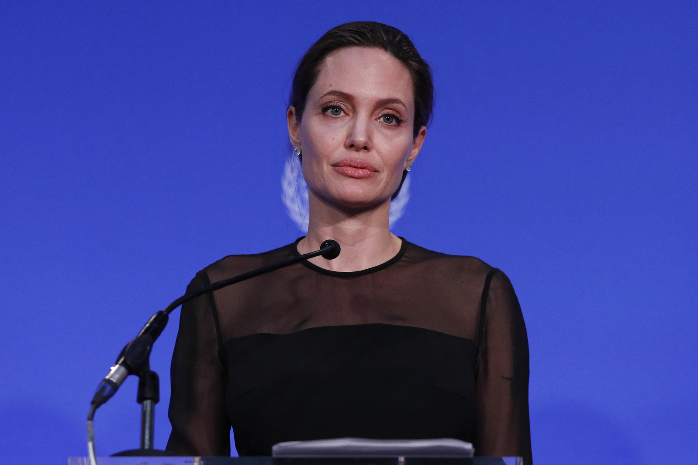 Angelina Jolie speaking at the UN Peacekeeping Defense Ministerial on September 8, 2016, in London, England | Source: Getty Images